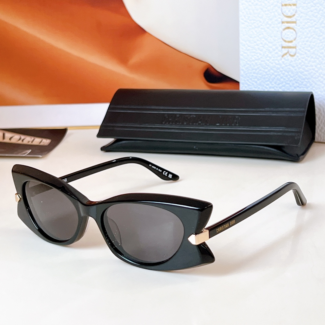 Dior Butterfly fashion sunglasses