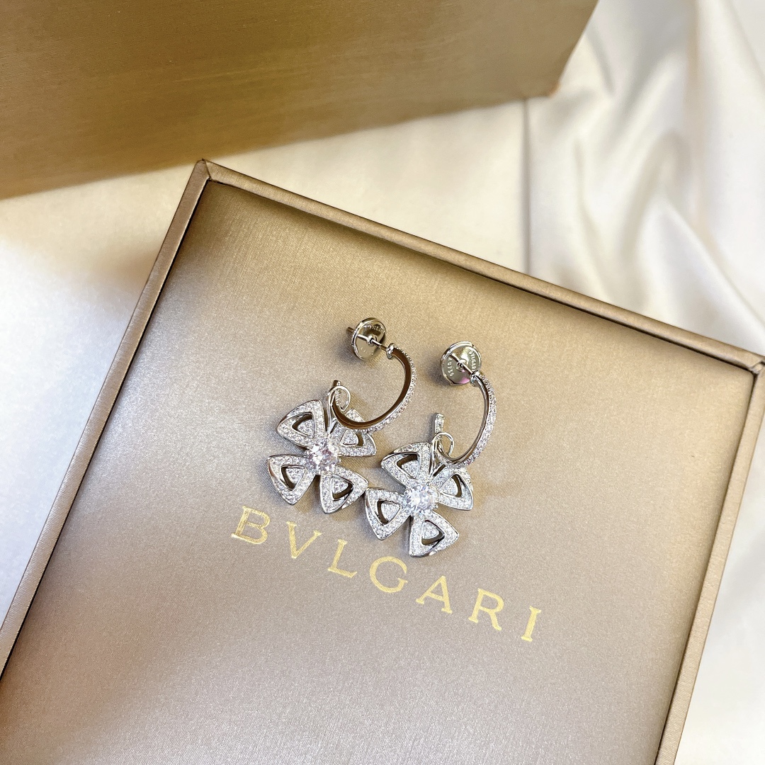 Bulgari Blooming Collection Four-Leaf Clover Earrings