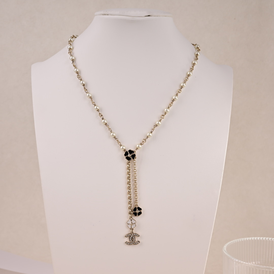 Chanel four-leaf clover embellished necklace