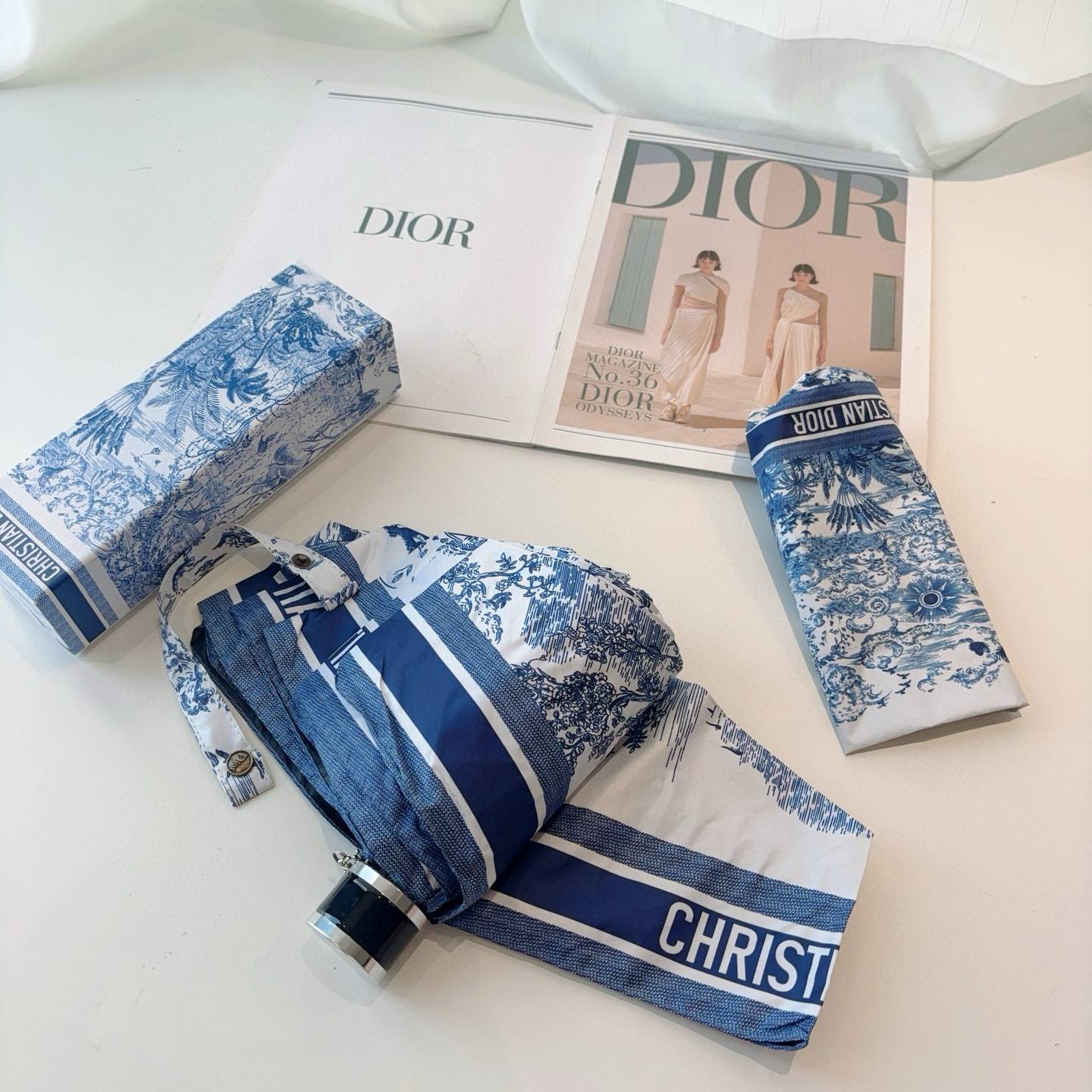 Dior Hand-Opening Folding Umbrella