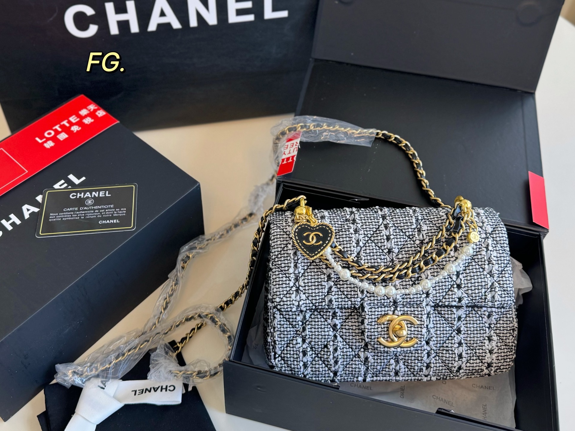 Chanel Pearl Square Fat Bag