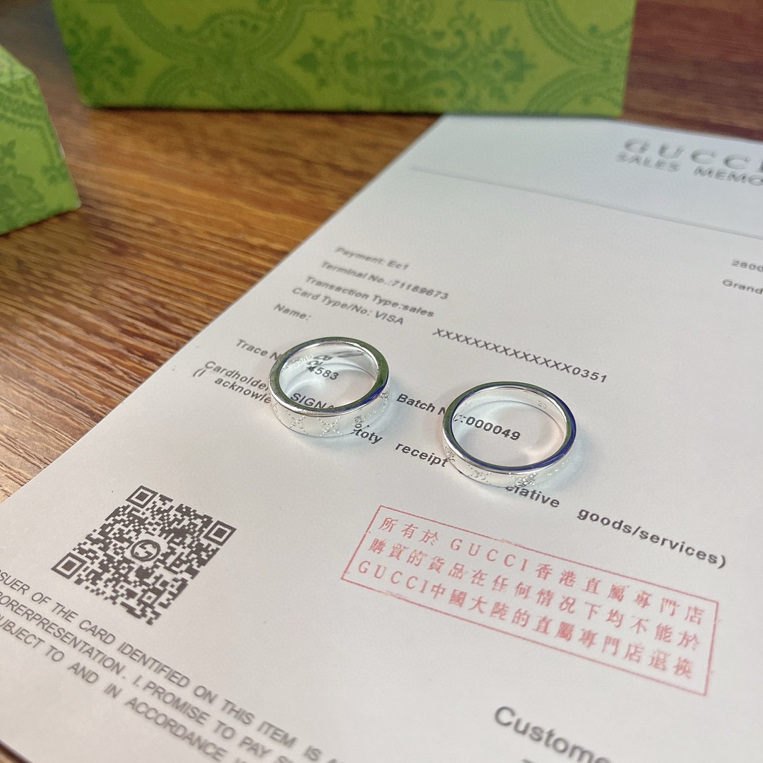 Gucci Signature GG Ring