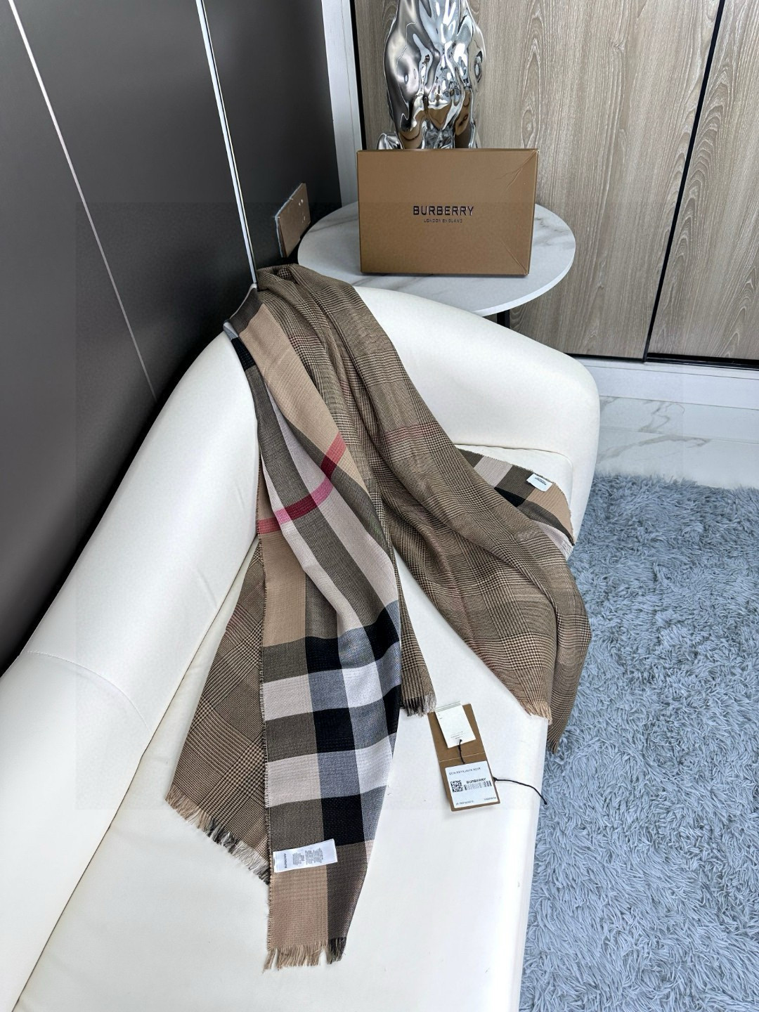 Burberry Houndstooth Double-Sided Shawl