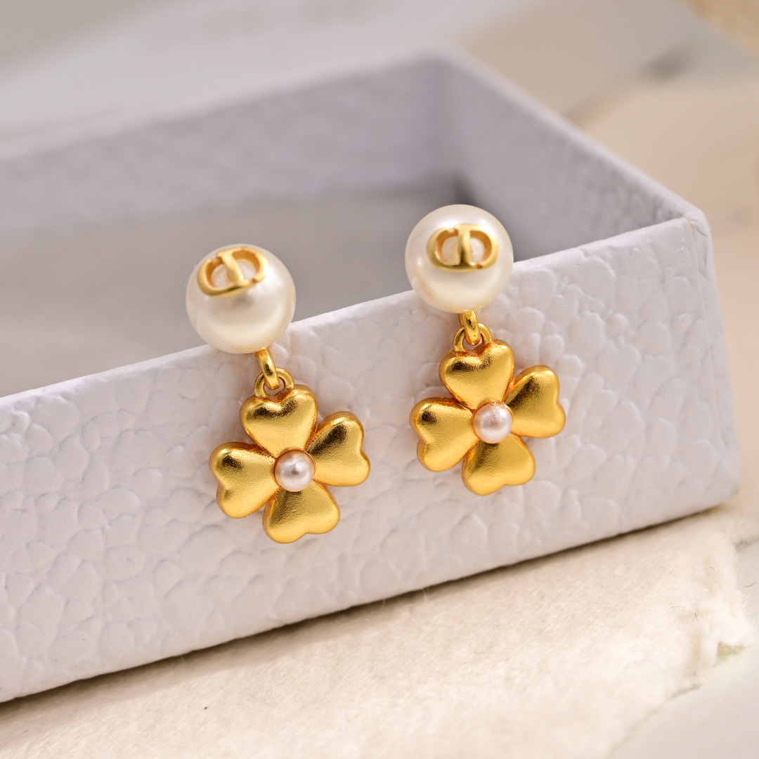 Dior Four-Leaf Clover Earrings