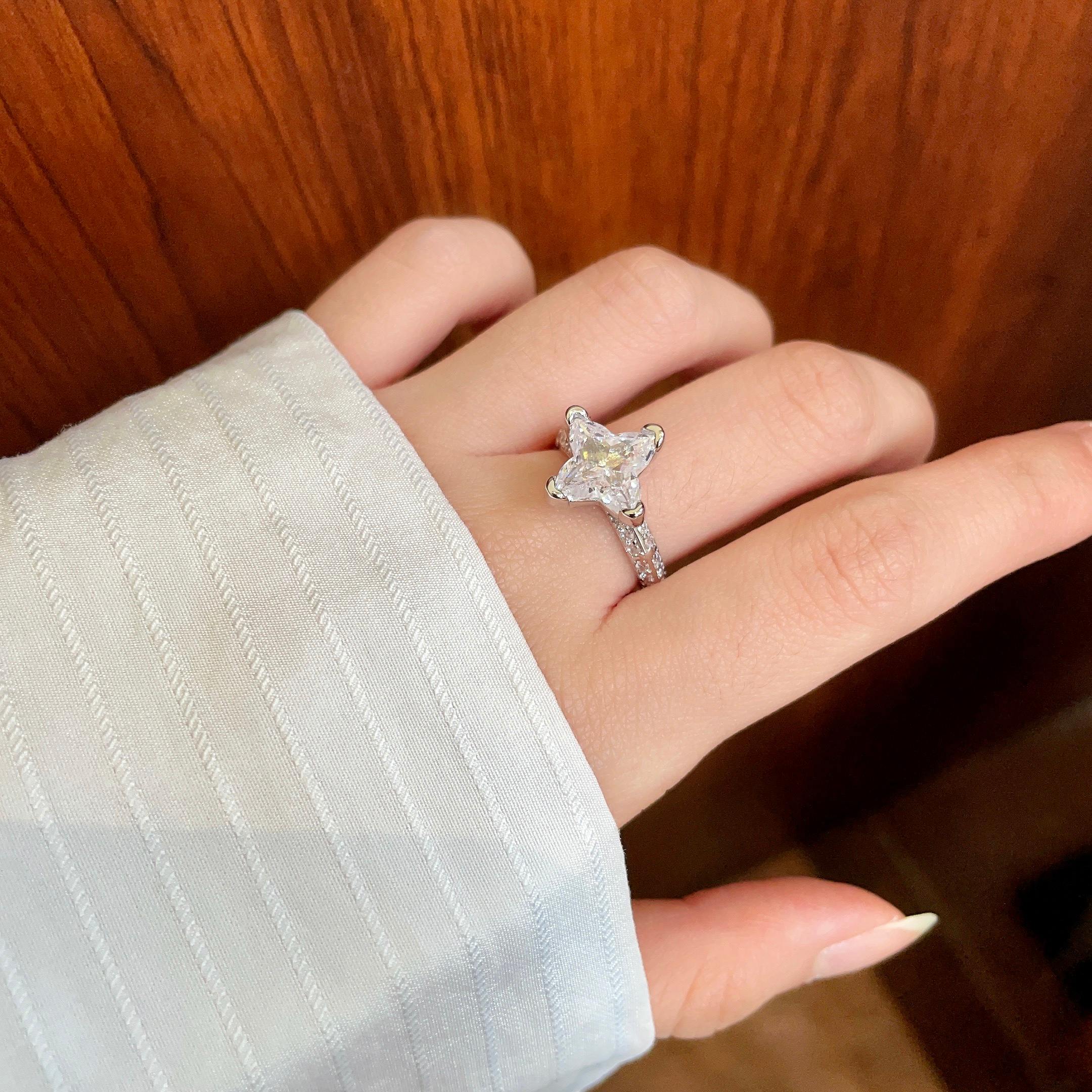 Louis Vuitton Classic Ring