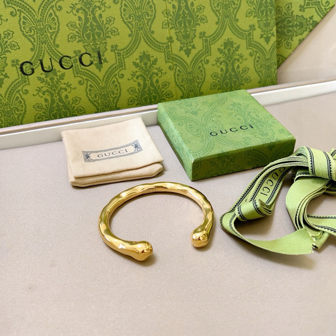 Gucci Double G Classic Bracelet