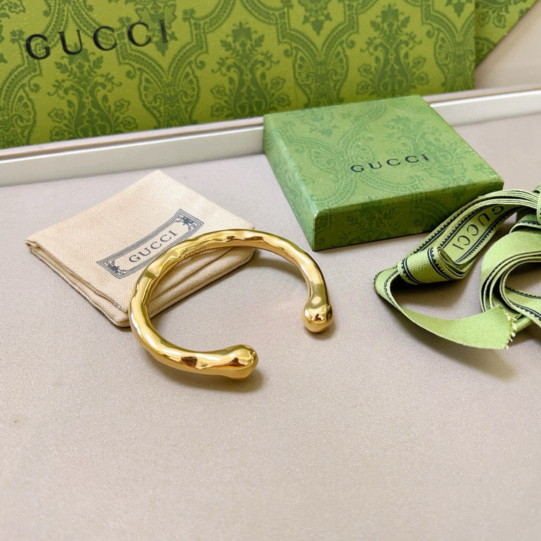 Gucci Double G Classic Bracelet