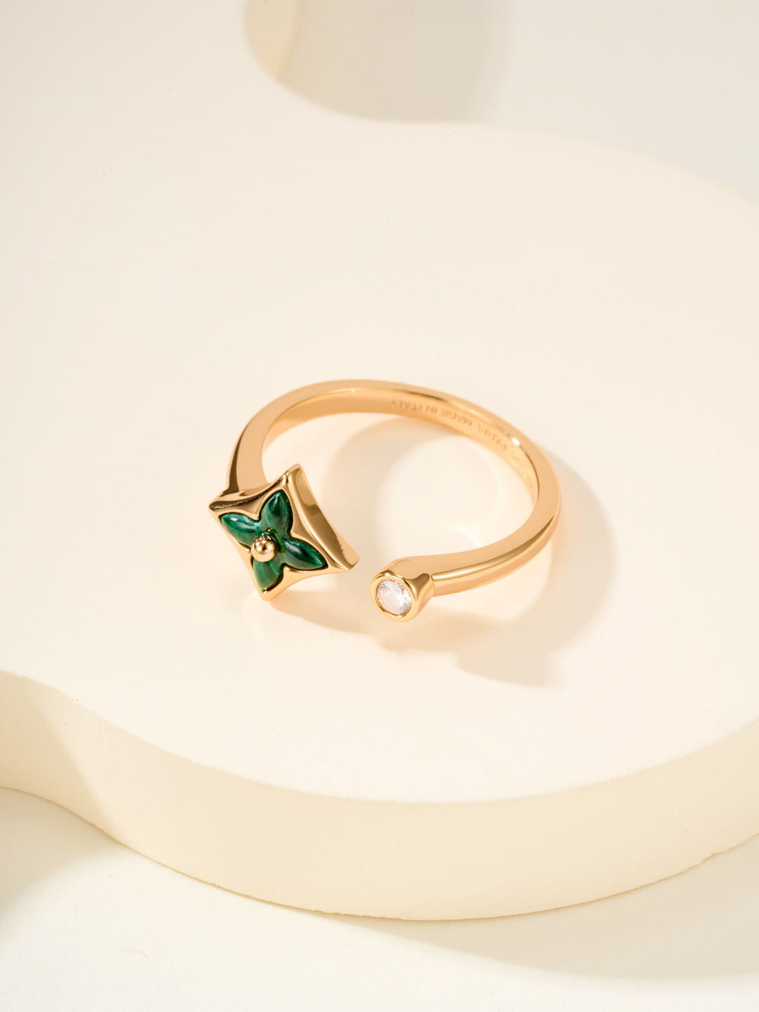 LV Color Blossom Mini Star Ring