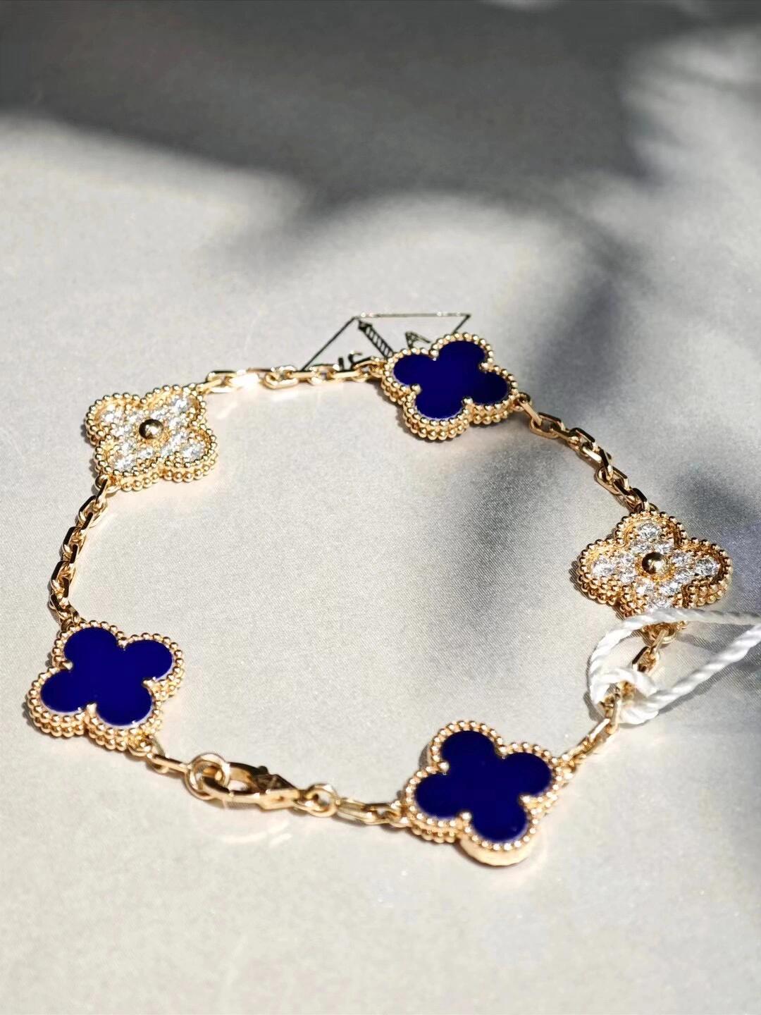 Van Cleef & Arpels Royal Blue Agate Interval Diamond Five-Flower Four-Leaf Clover Bracelet