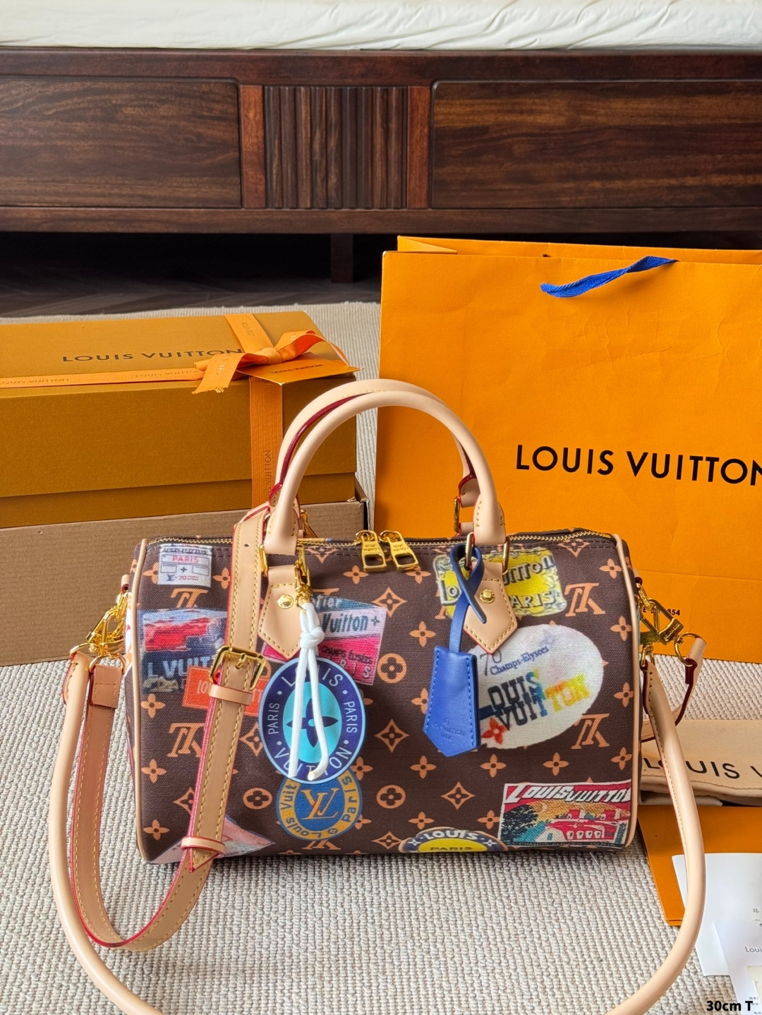 LV Speedy Bandoulière Bag