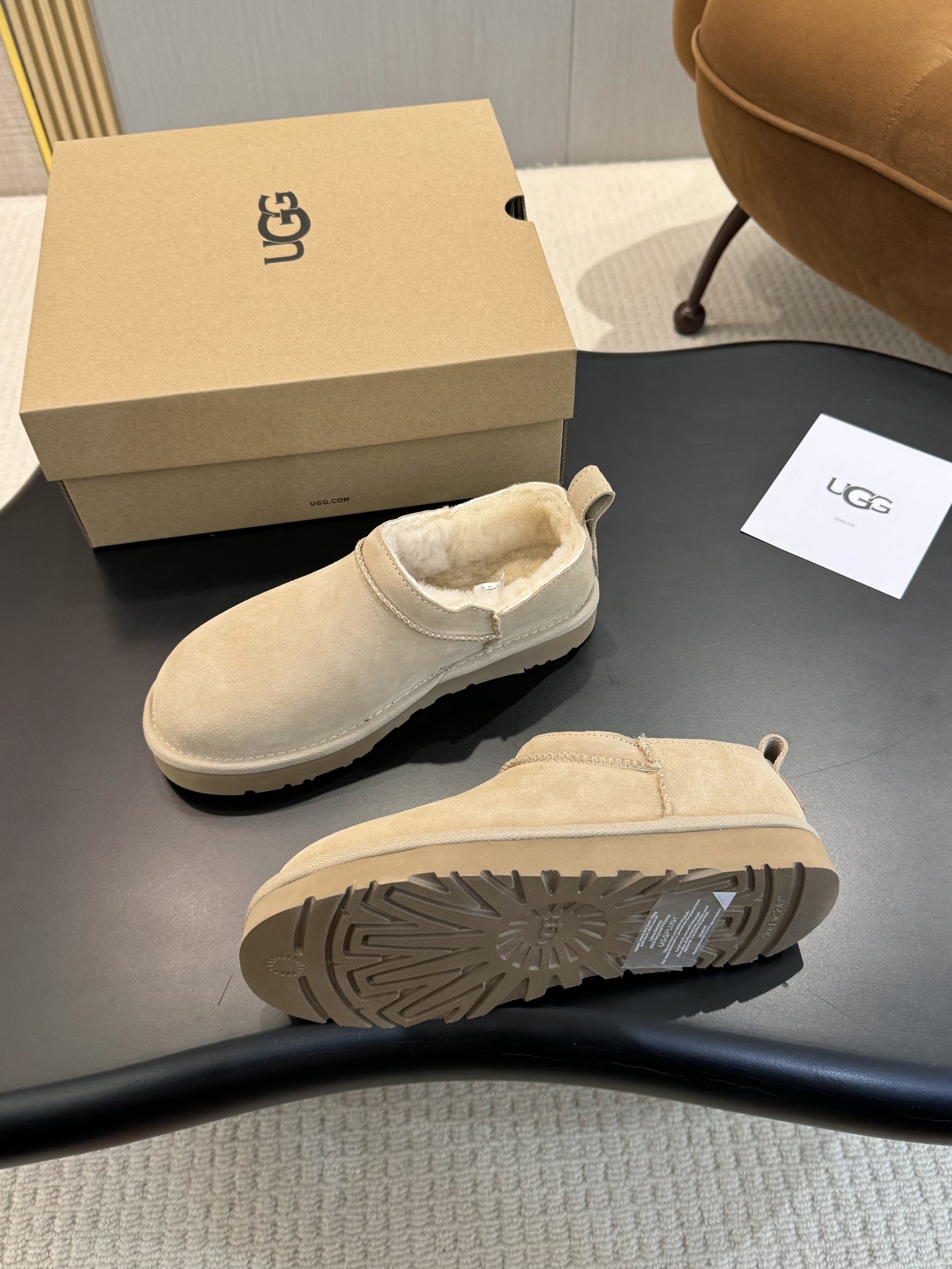 UGG stylish and comfortable snow boots