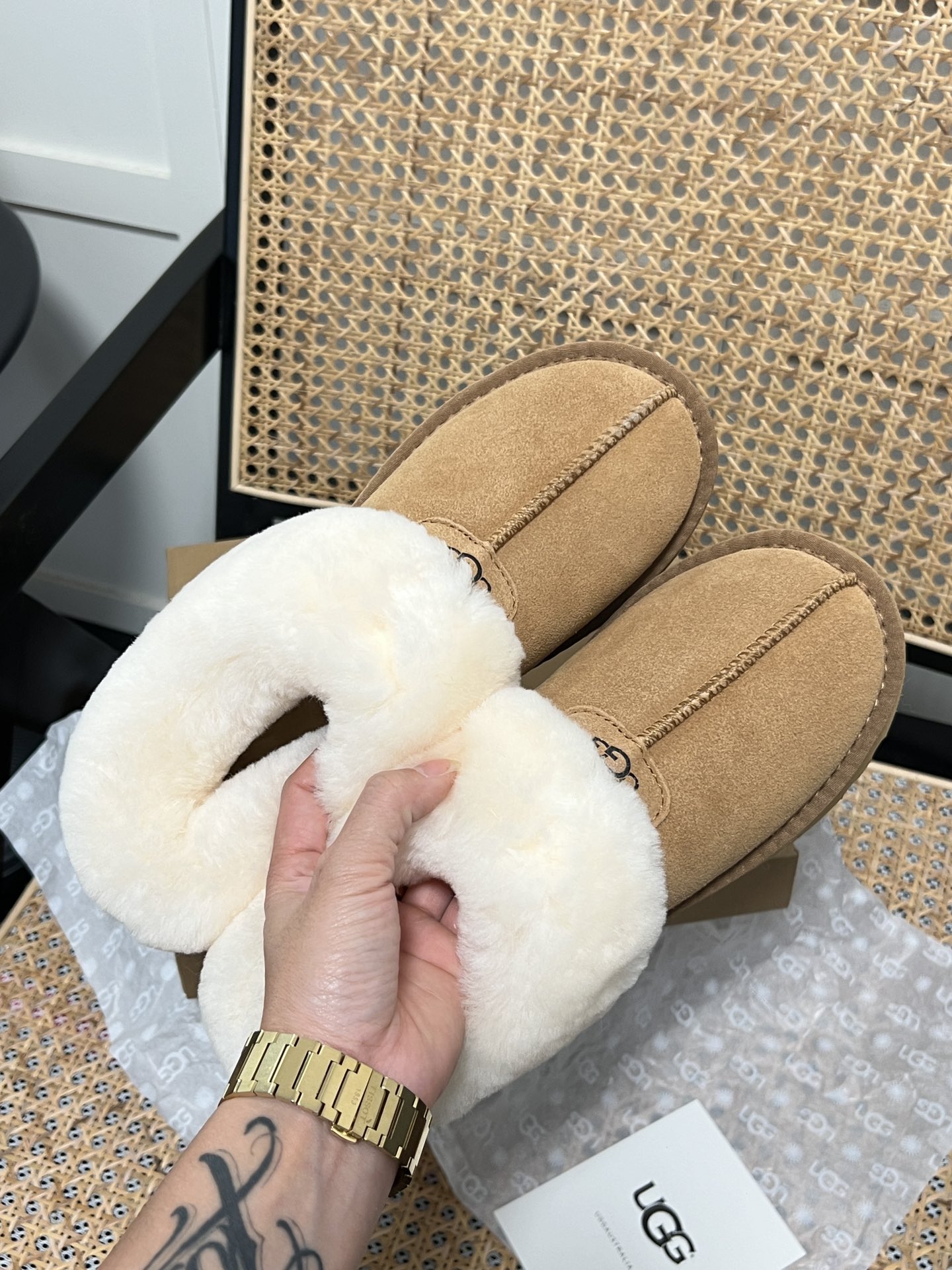 UGG Tartz Thick-Sole Winter Fur Boots