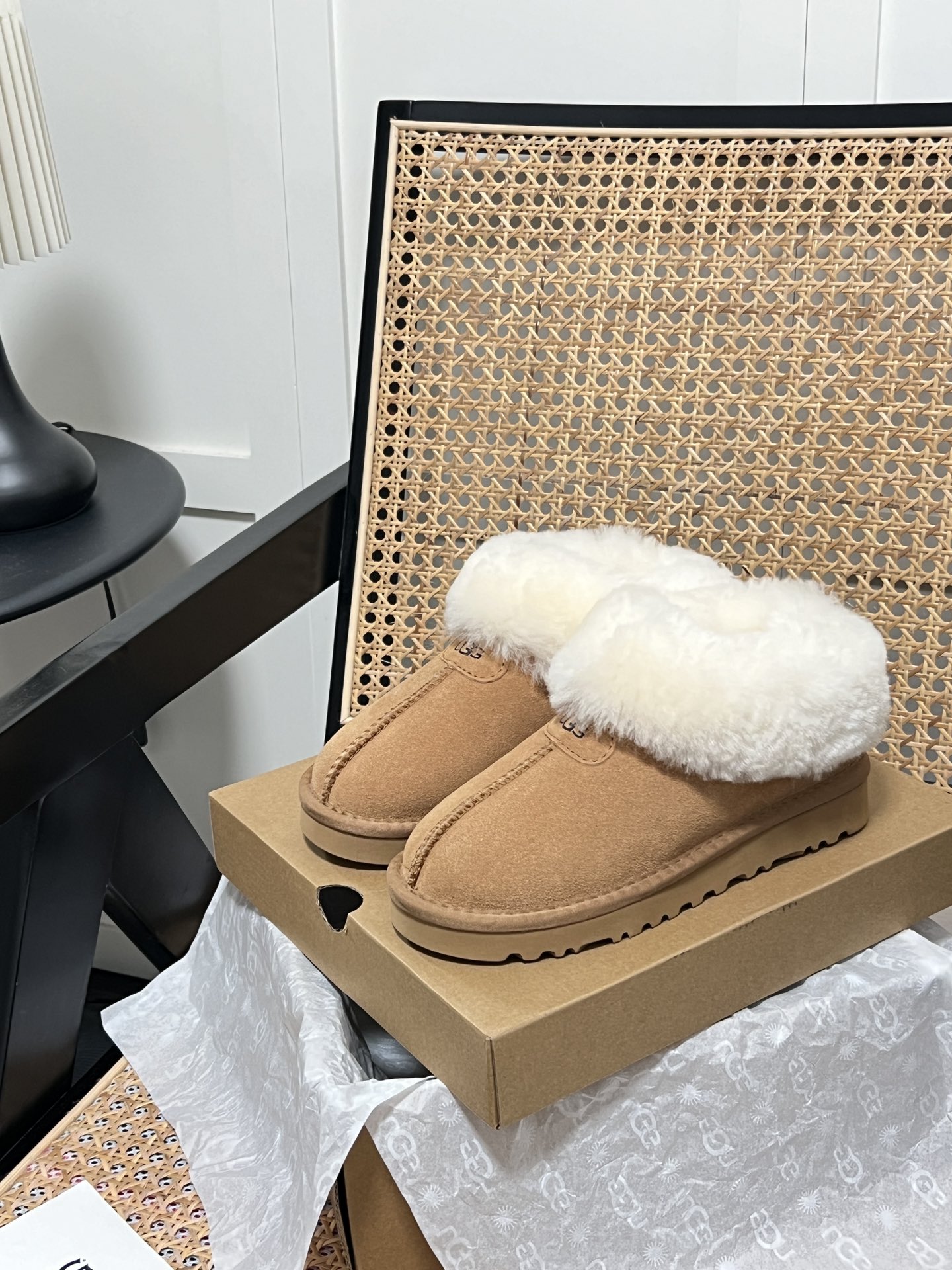 UGG Tutz Thin-Sole Winter Fur Boots