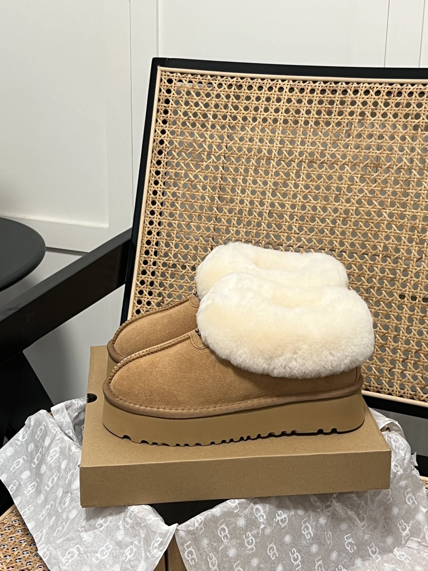 UGG Tartz Thick-Sole Winter Fur Boots