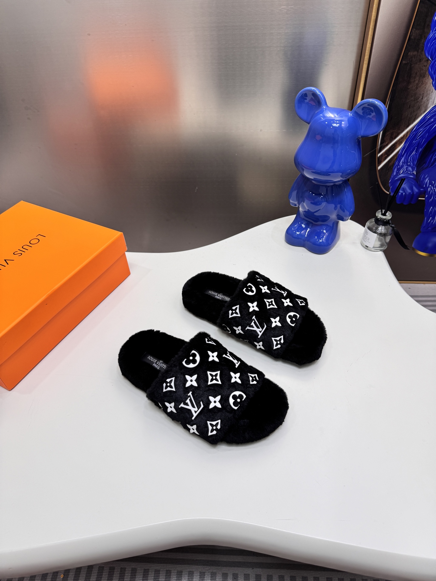 LV Fall/Winter Flat Wool Slippers