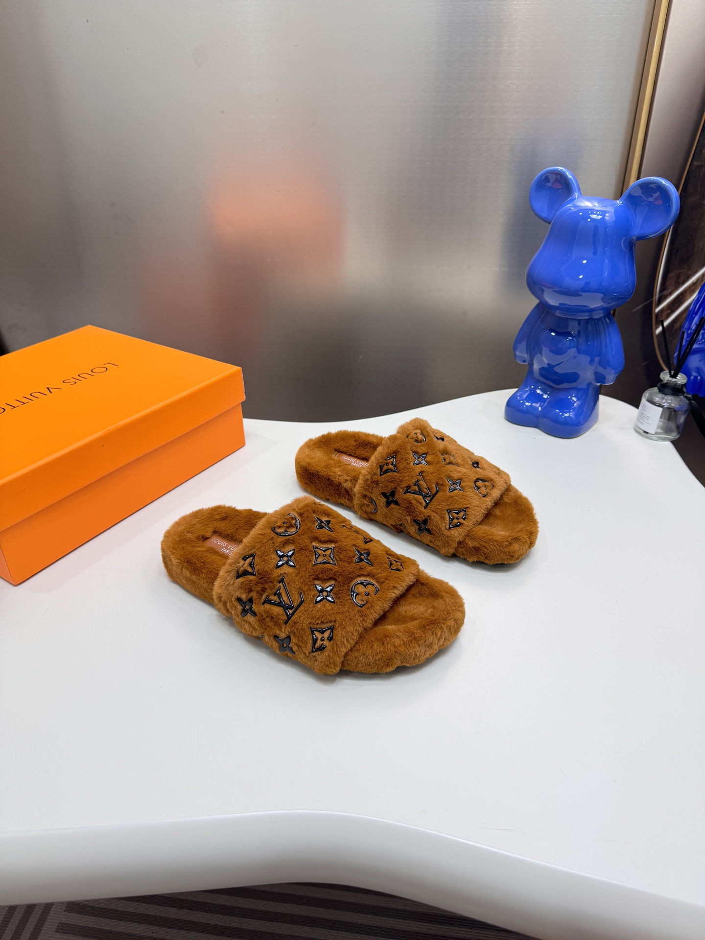 LV Fall/Winter Flat Wool Slippers