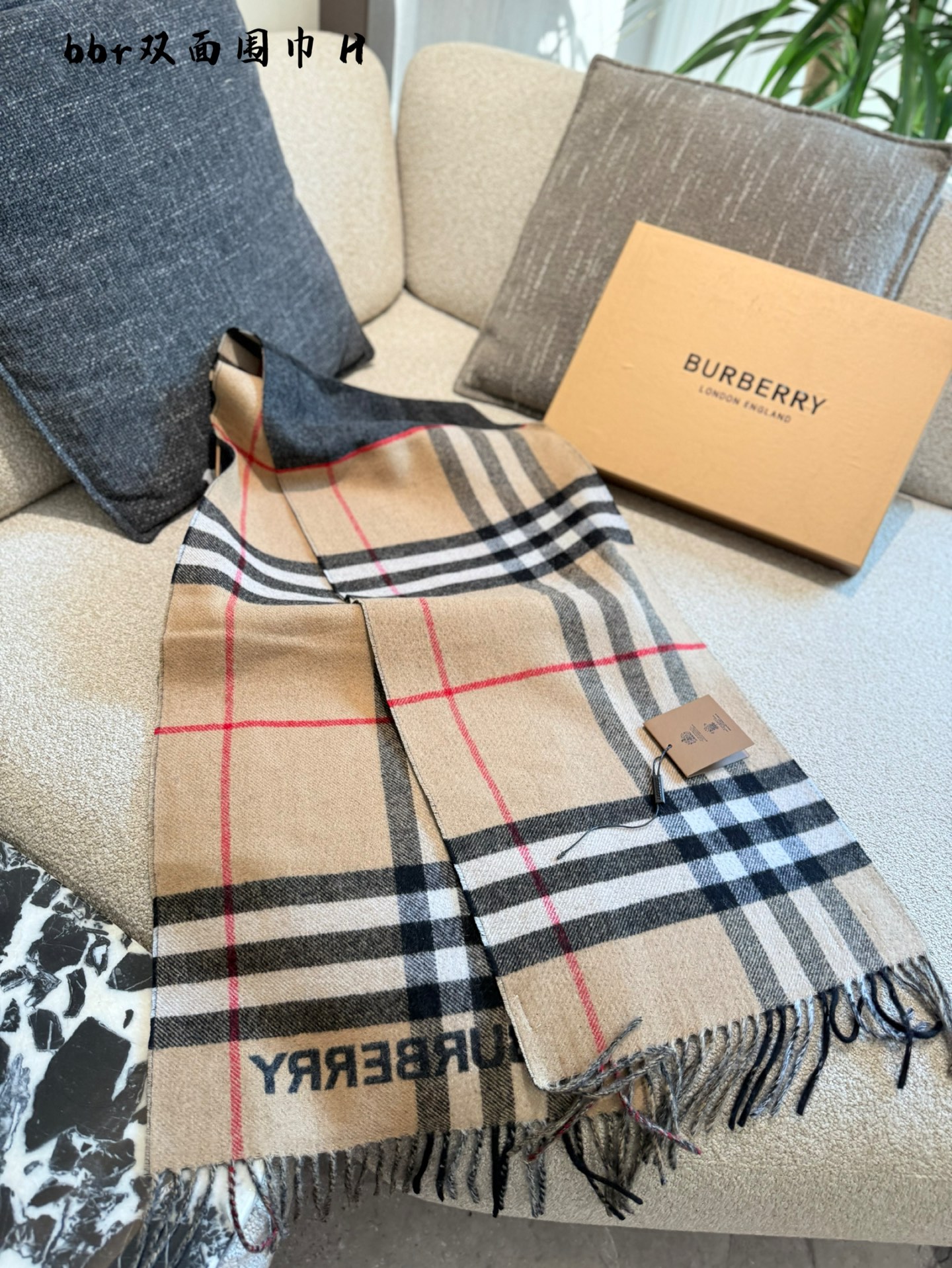 Burberry classic camel check cashmere scarf