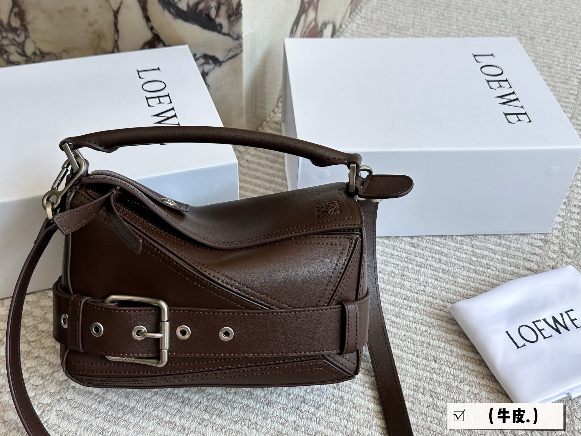 Loewe geometric bag puzzle