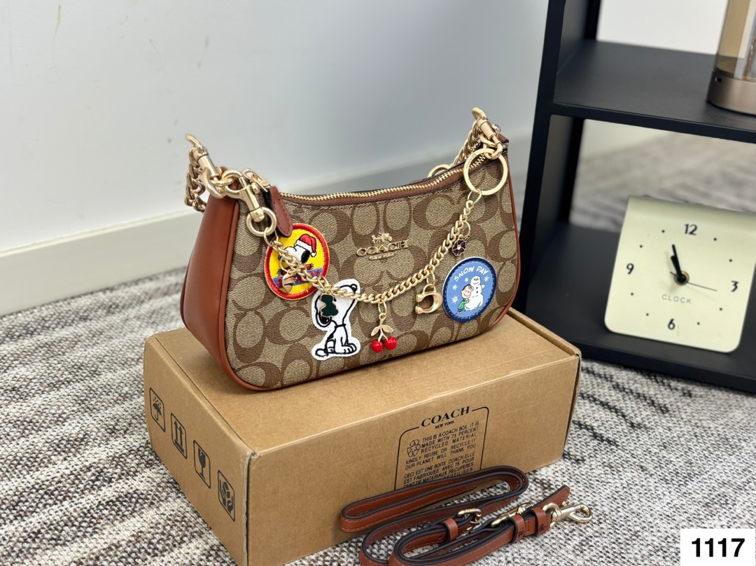 Coach Crescent Mahjong Bag