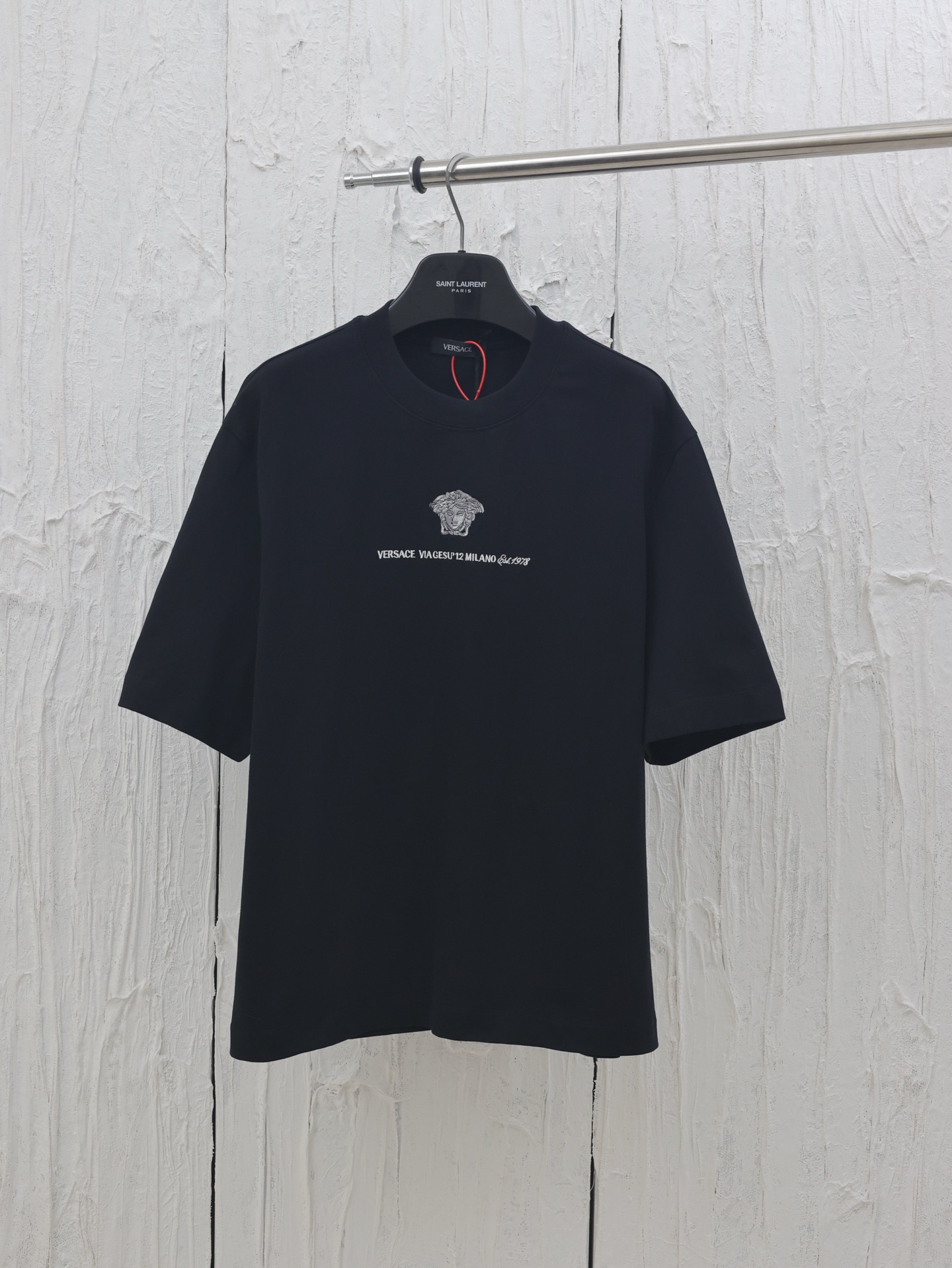 Versace 25SS new badge embroidered short sleeves