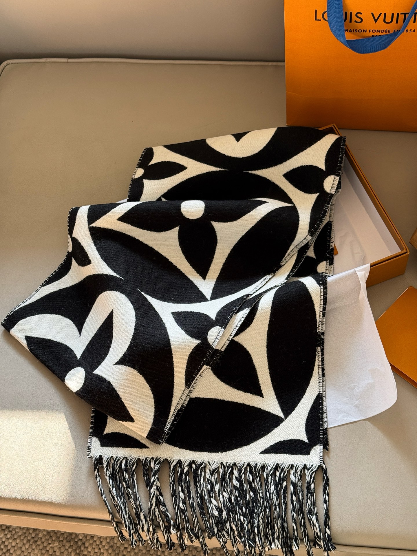 LV black and white scarf
