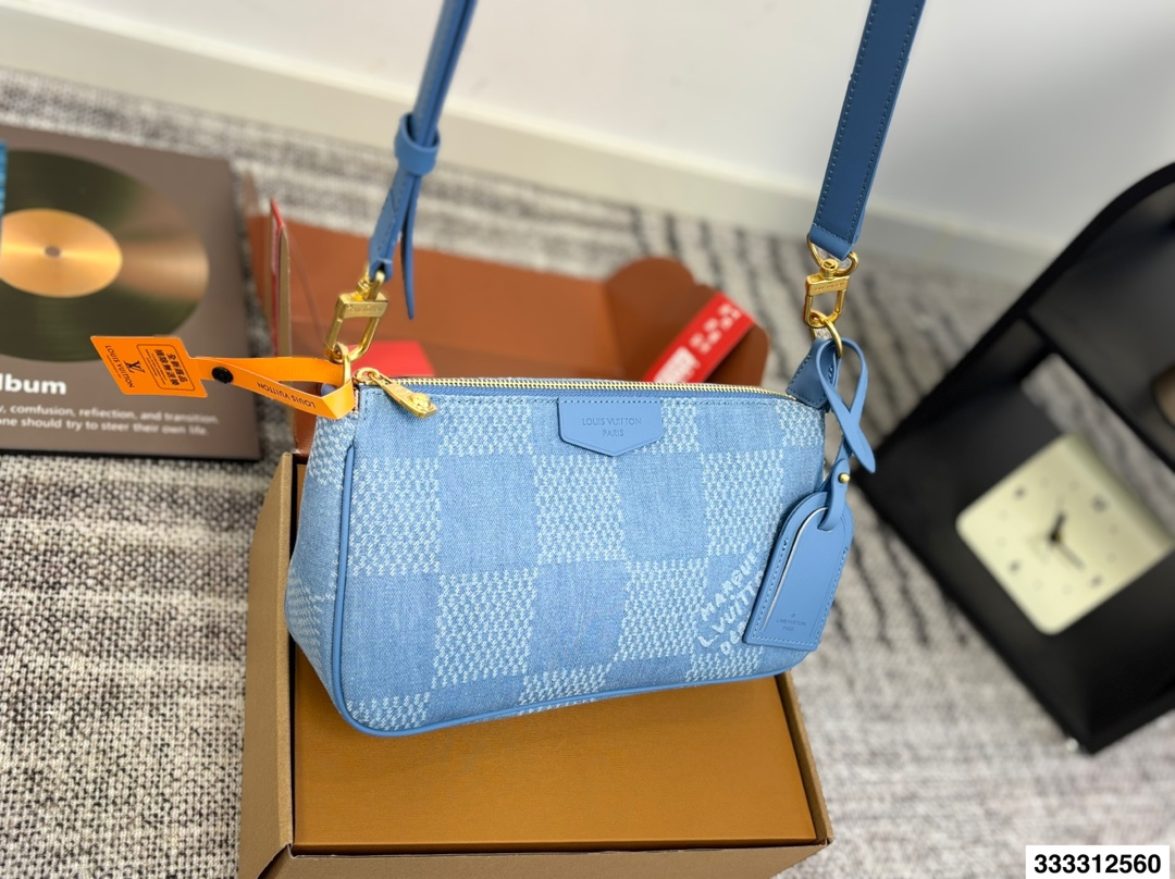 LV Accessoire Denim Checkerboard Underarm Bag