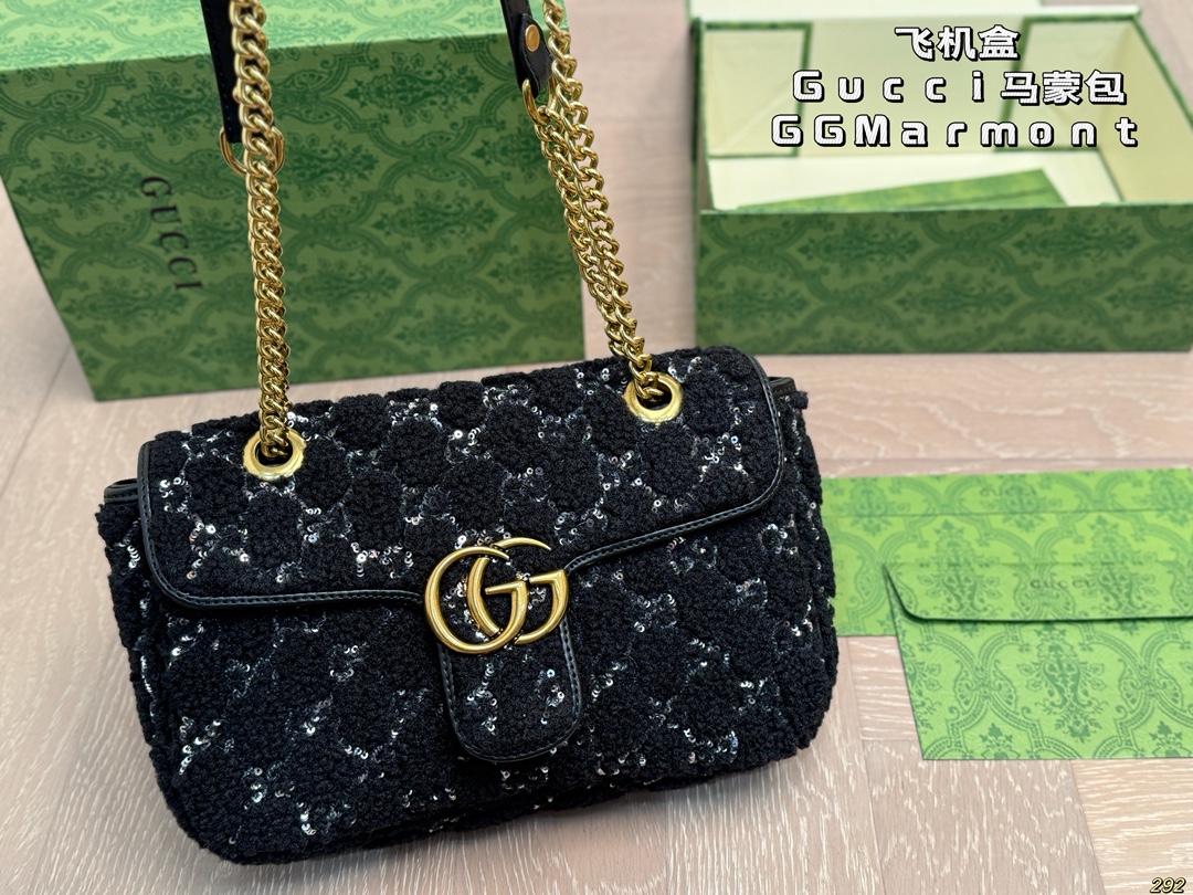 Gucci's classic Marmont bag