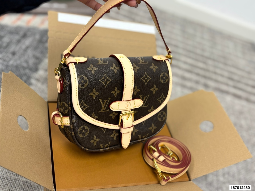 LV Samur messenger bag