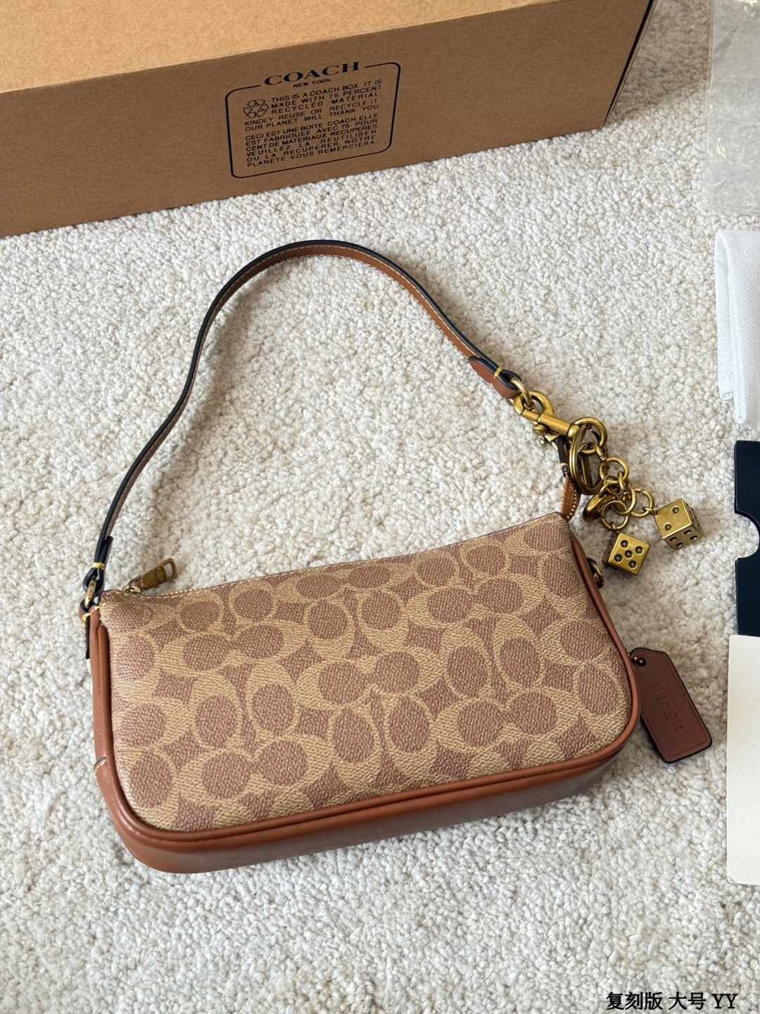 COACH Plaza 21 Mini Mahjong Bag