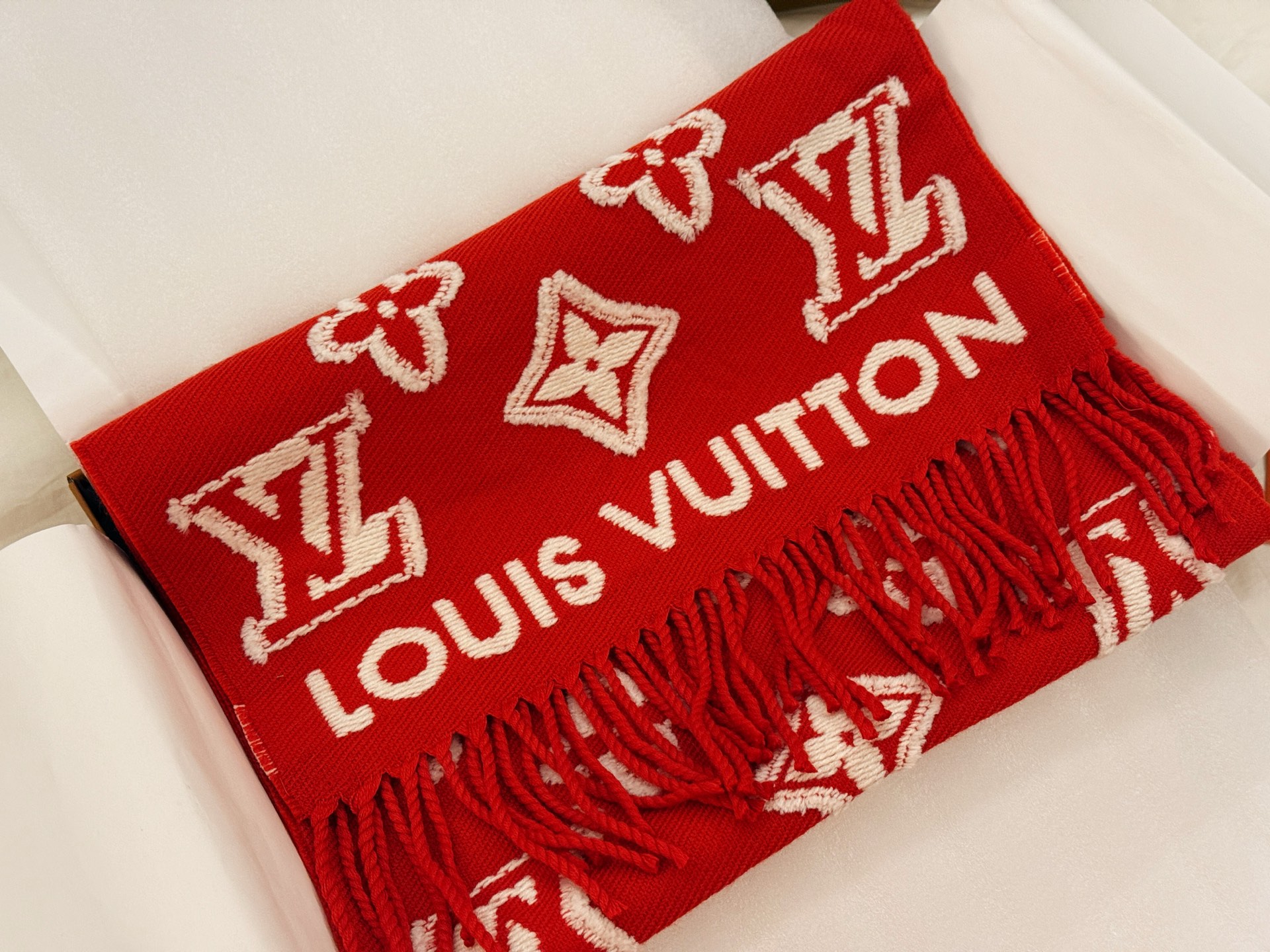 LV 3D Embossed Wool Scarf
