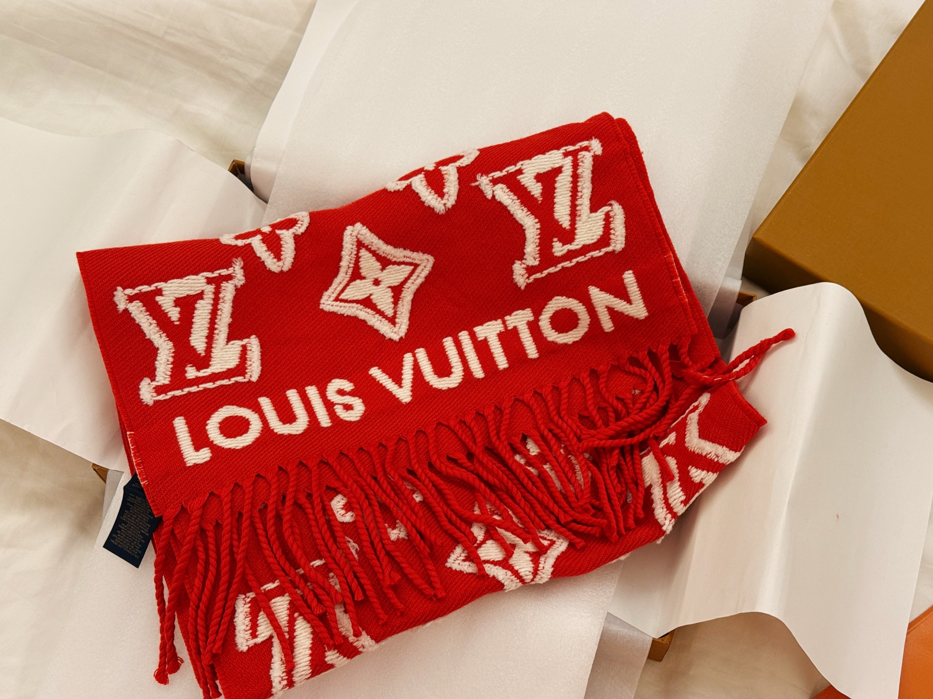 LV 3D Embossed Wool Scarf
