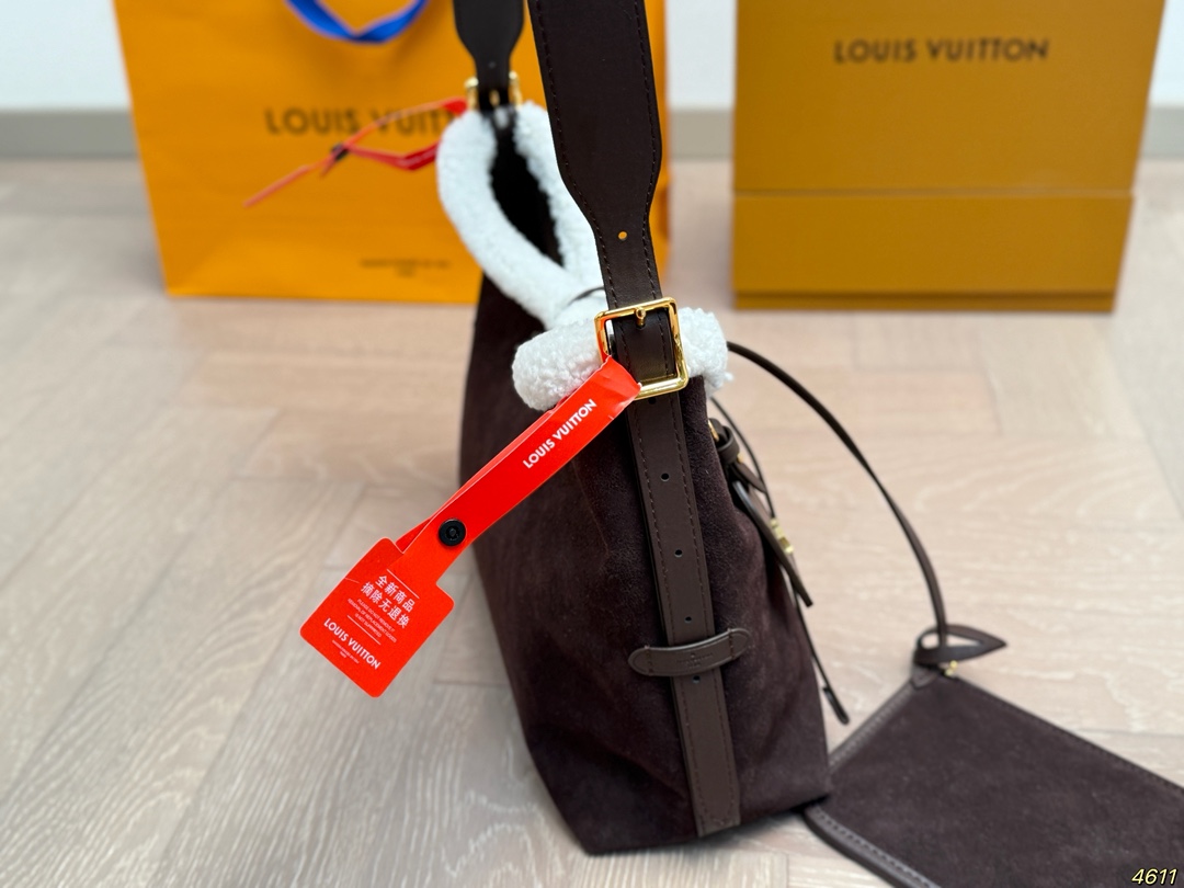 LV Fall/Winter Tote Bag