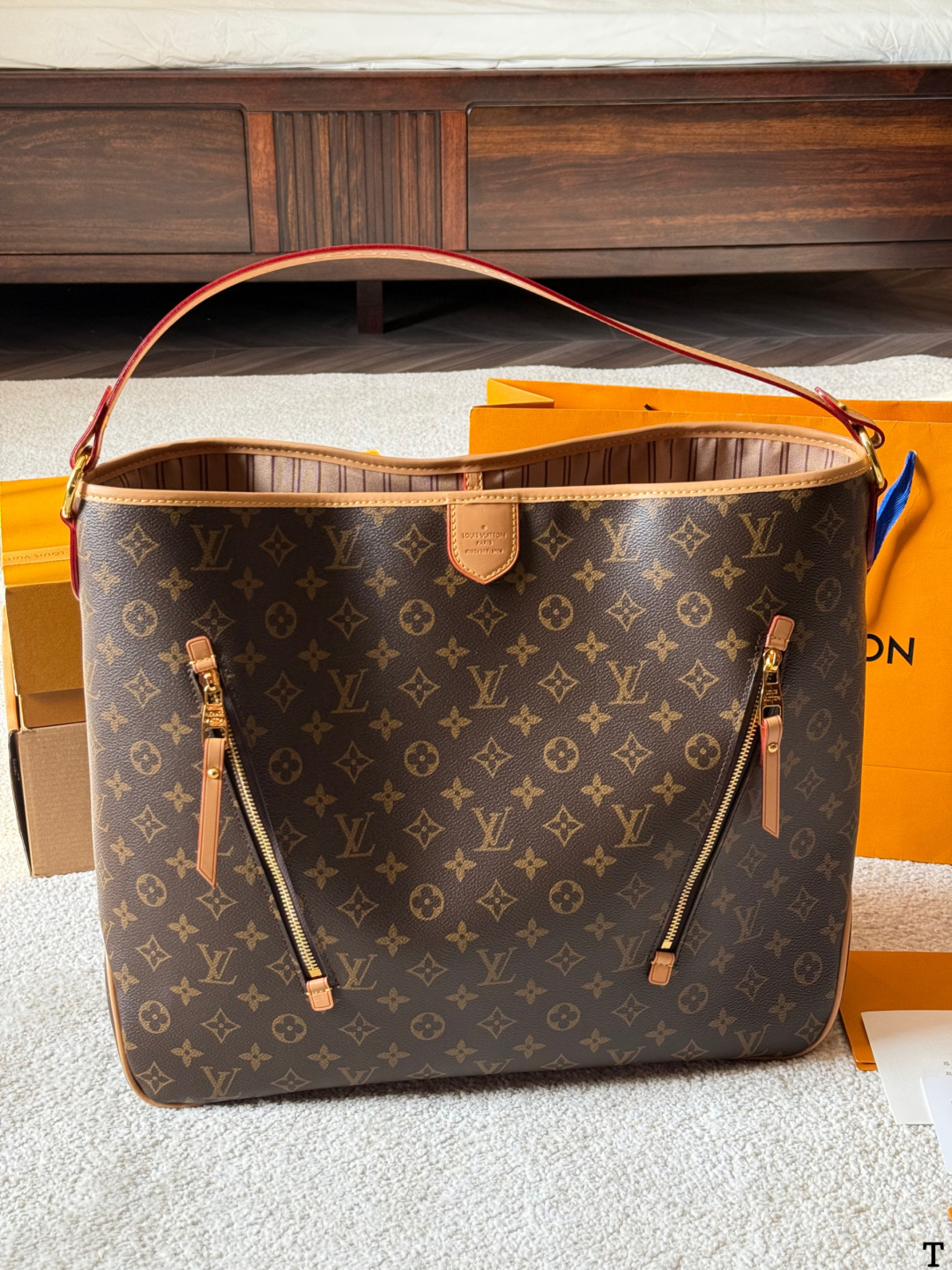 LV Delightful Large Shoulder Bag
