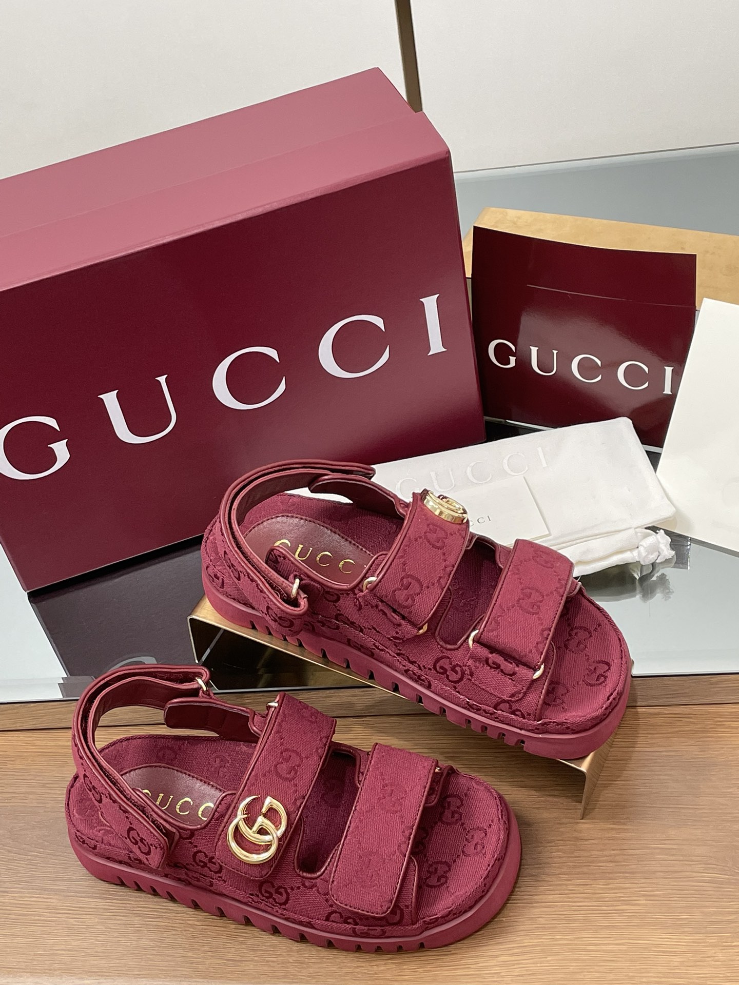 GUCCi Classic Monogram Canvas Beach Sandals