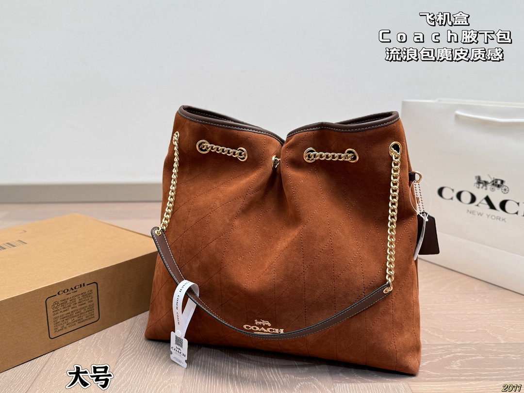 Coach's new underarm bag