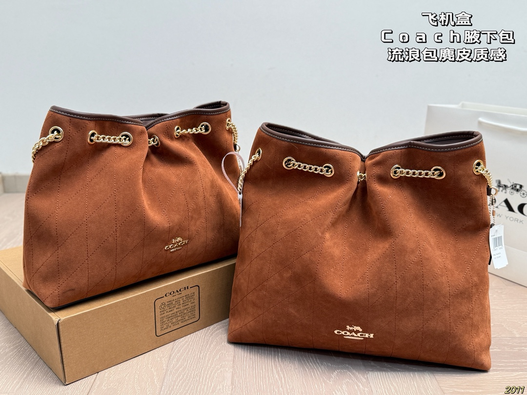 Coach's new underarm bag