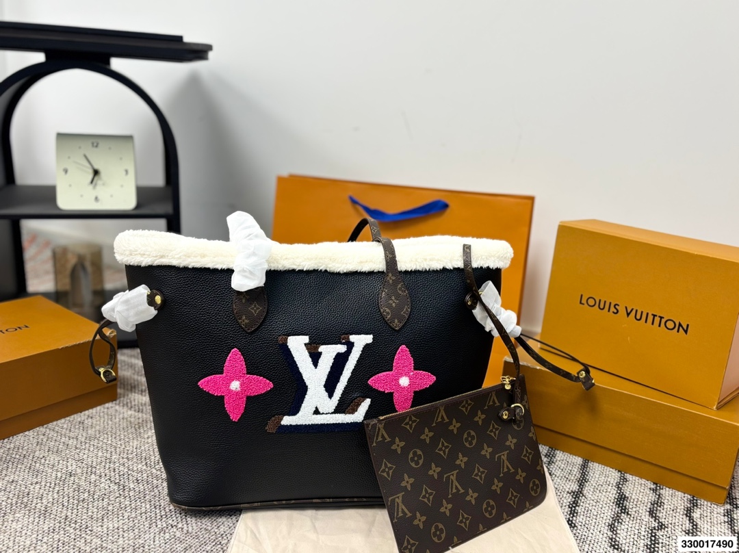 LV Onthego Shopping Bag