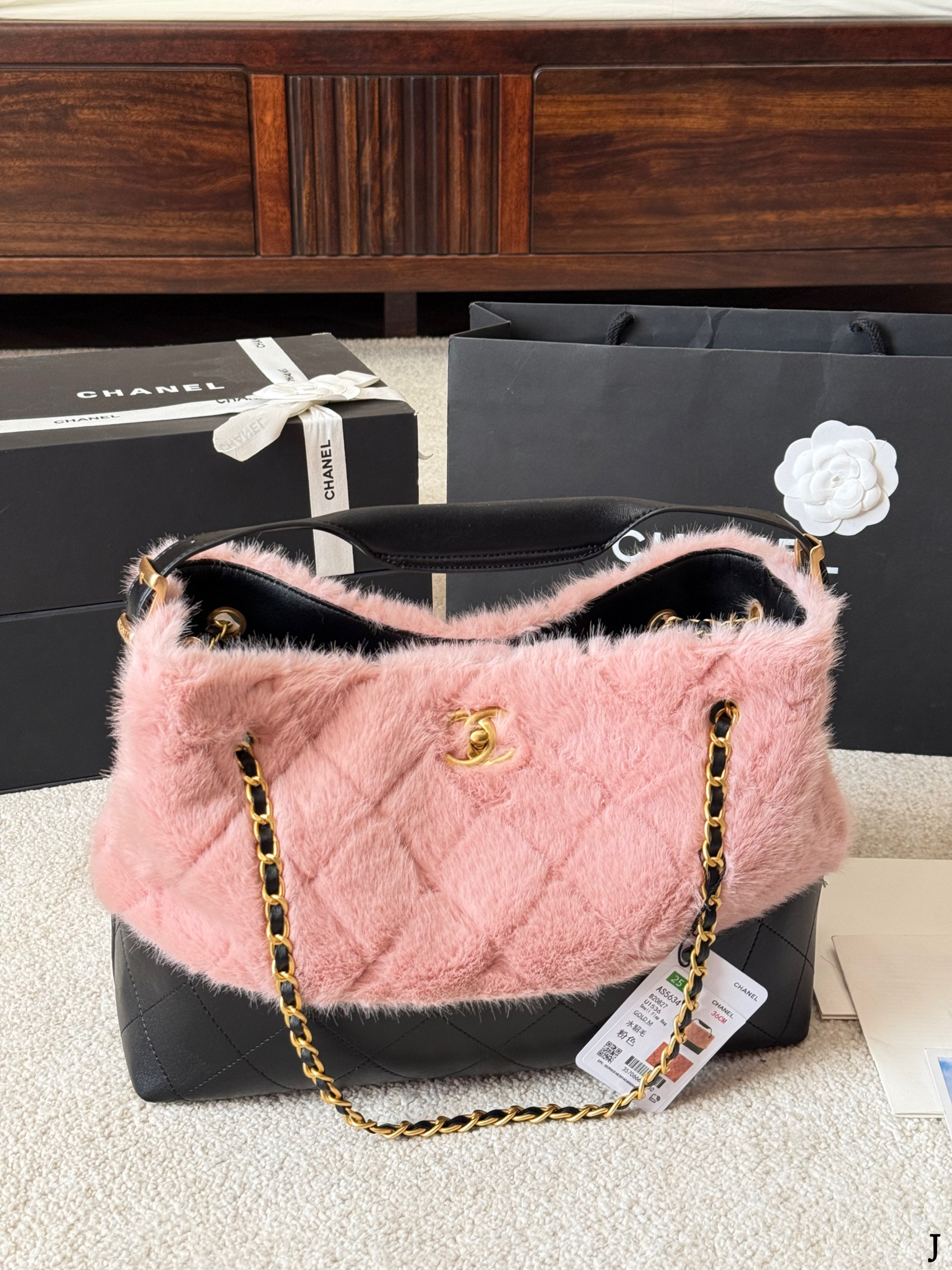Chanel quilted bucket bag