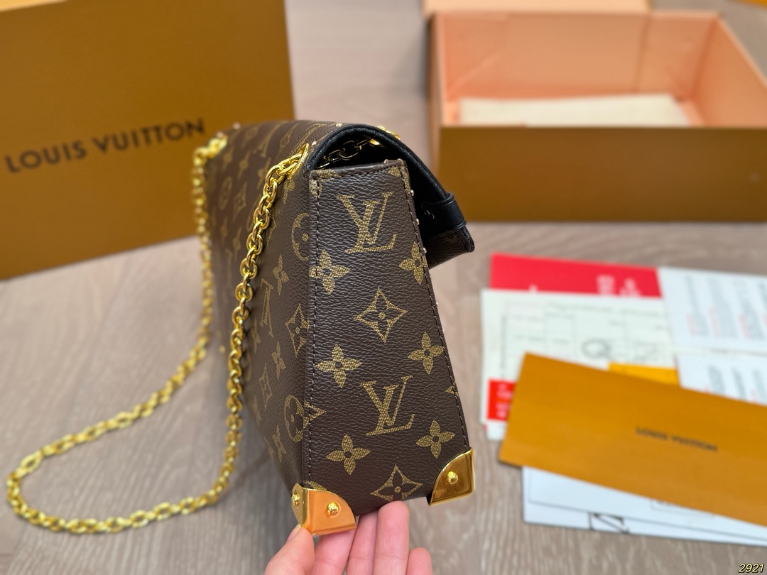 LV Trunkie Horizontal Bag