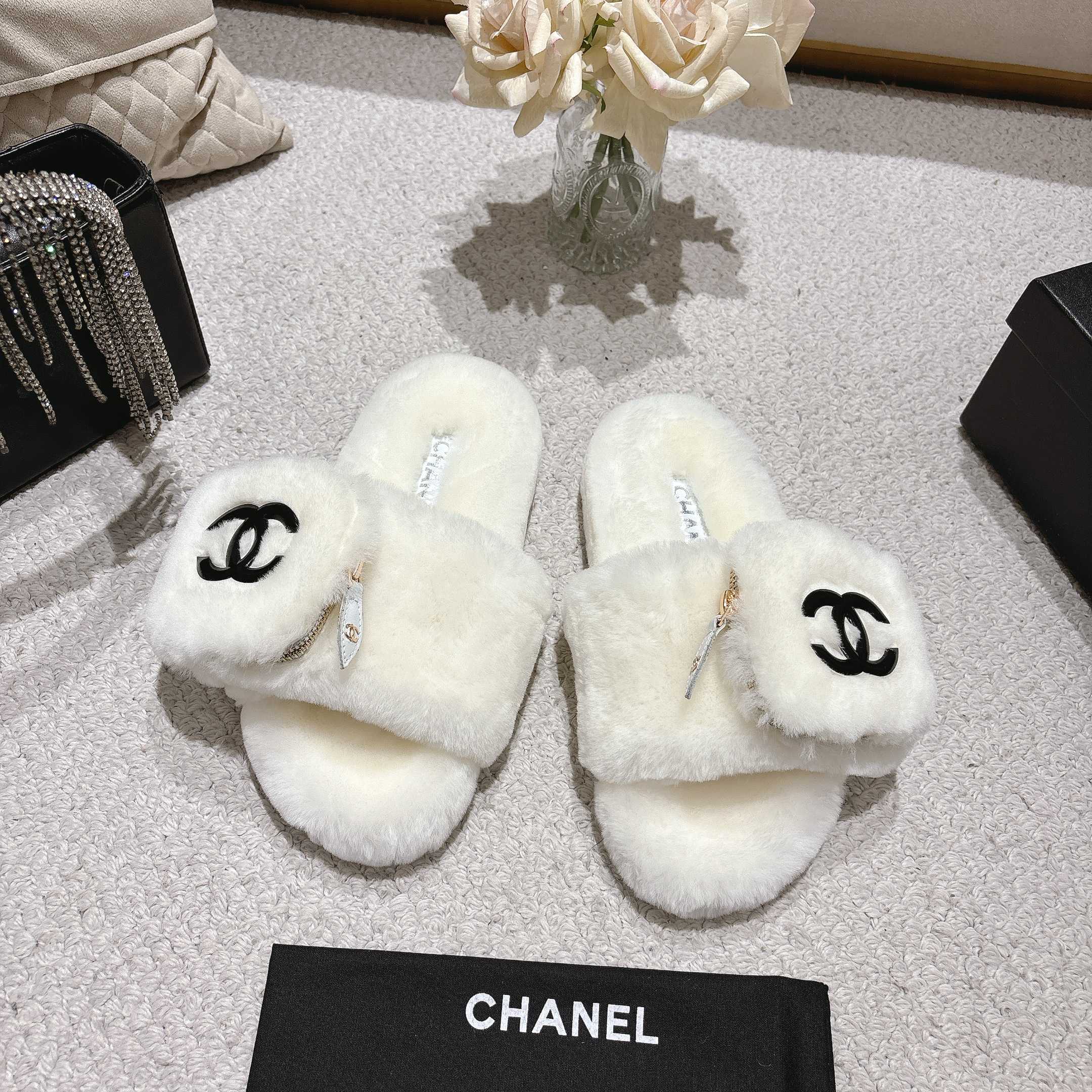 Chanel Wool Slip-on Slippers