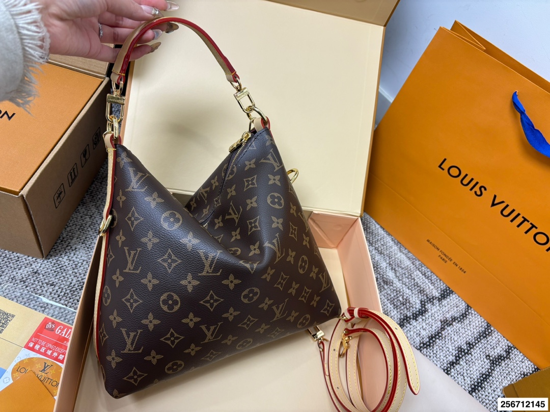 LV Multipass Shoulder Bag