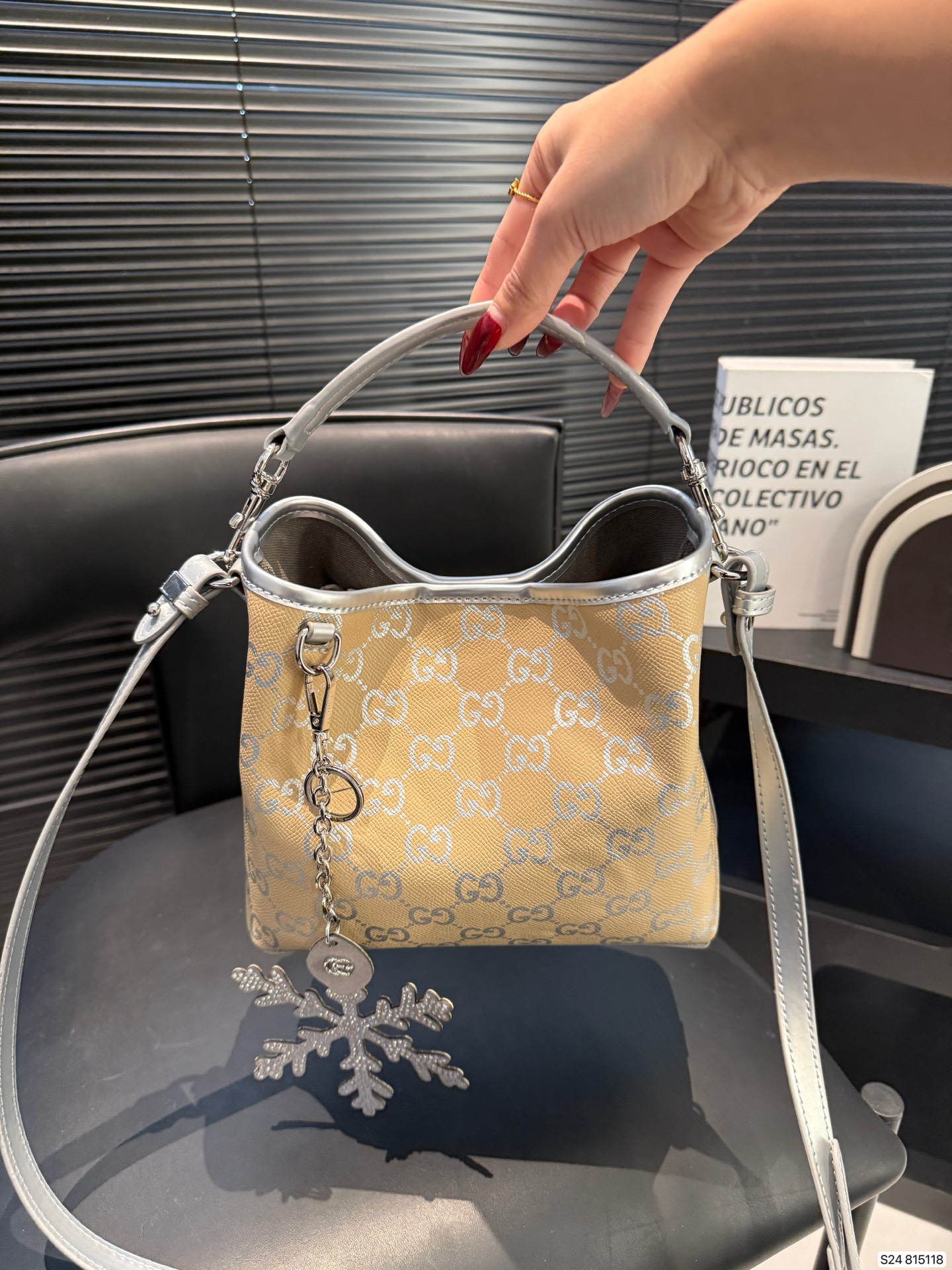 Gucci Winter Limited Edition Underarm Bag