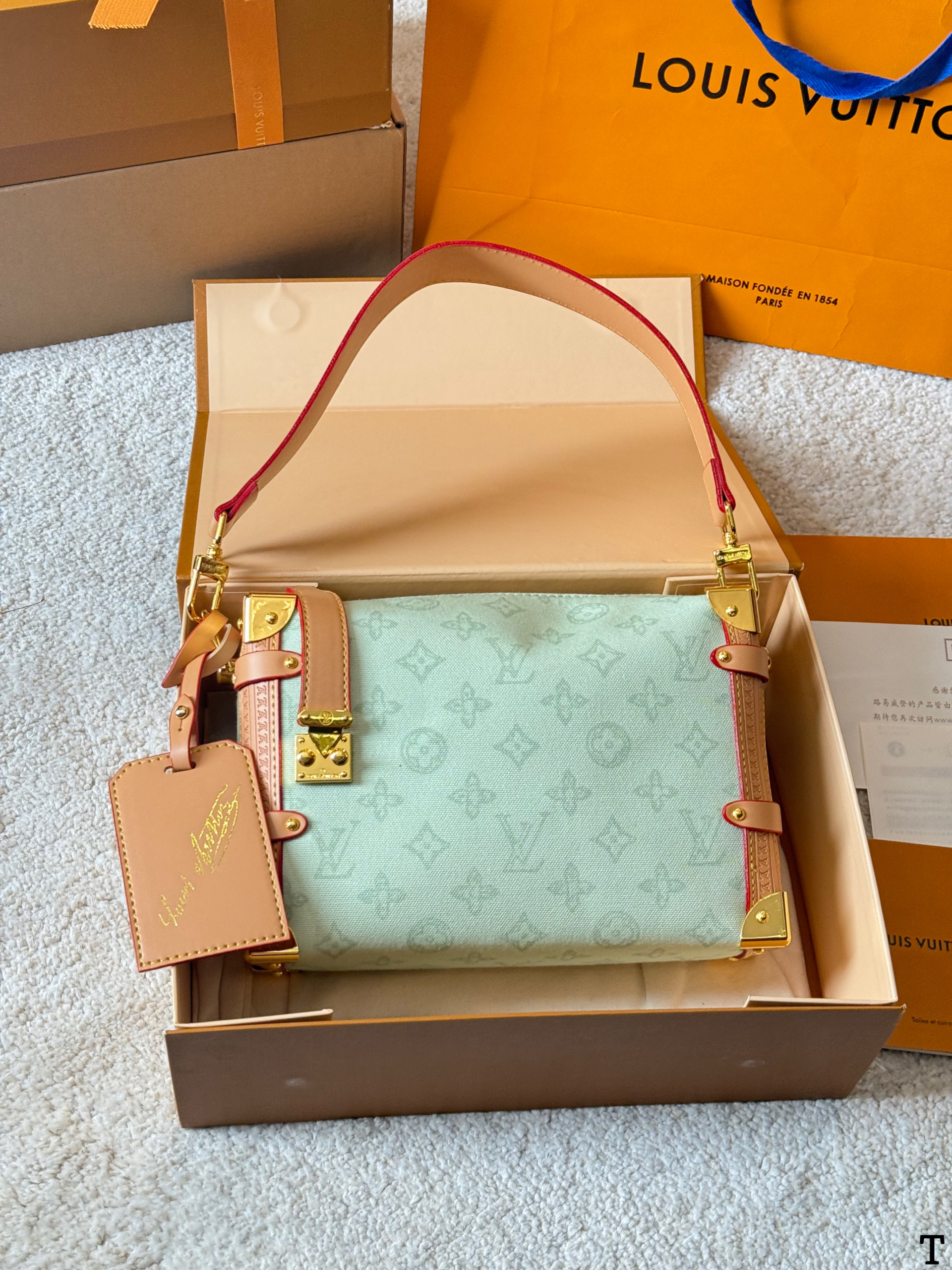 LV Side Trunk Box Bag