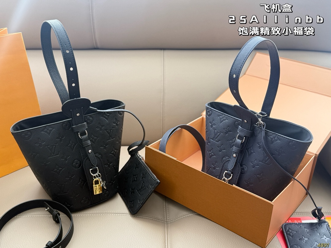 LV 25 Allinbb Bucket Bag