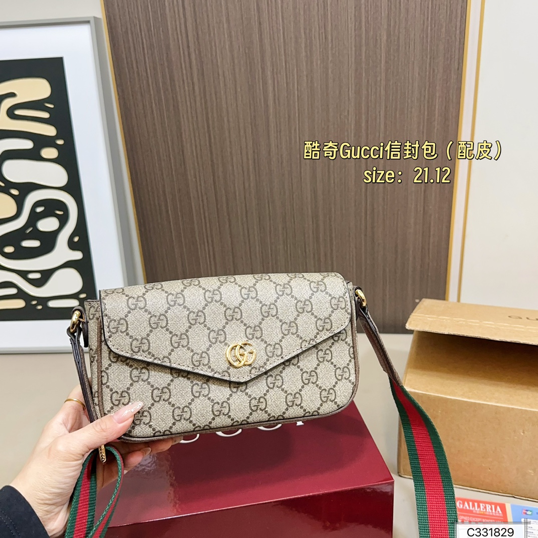 Gucci Envelope Bag