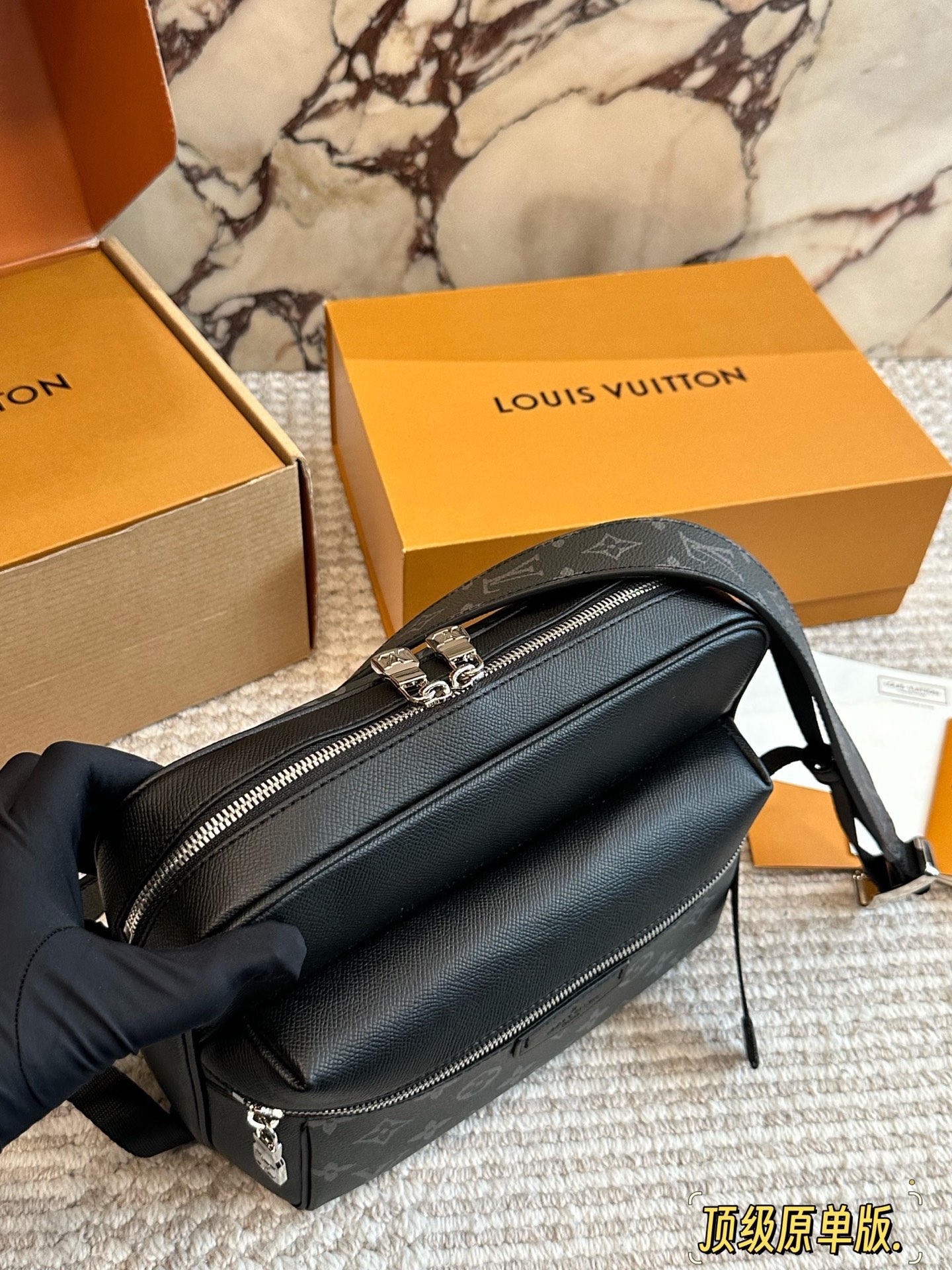 LV OUTDOOR Messenger Bag