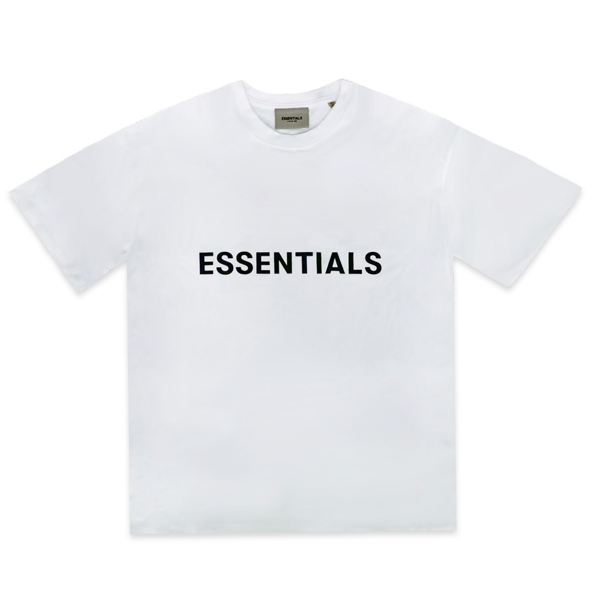 Essential short-sleeved shorts