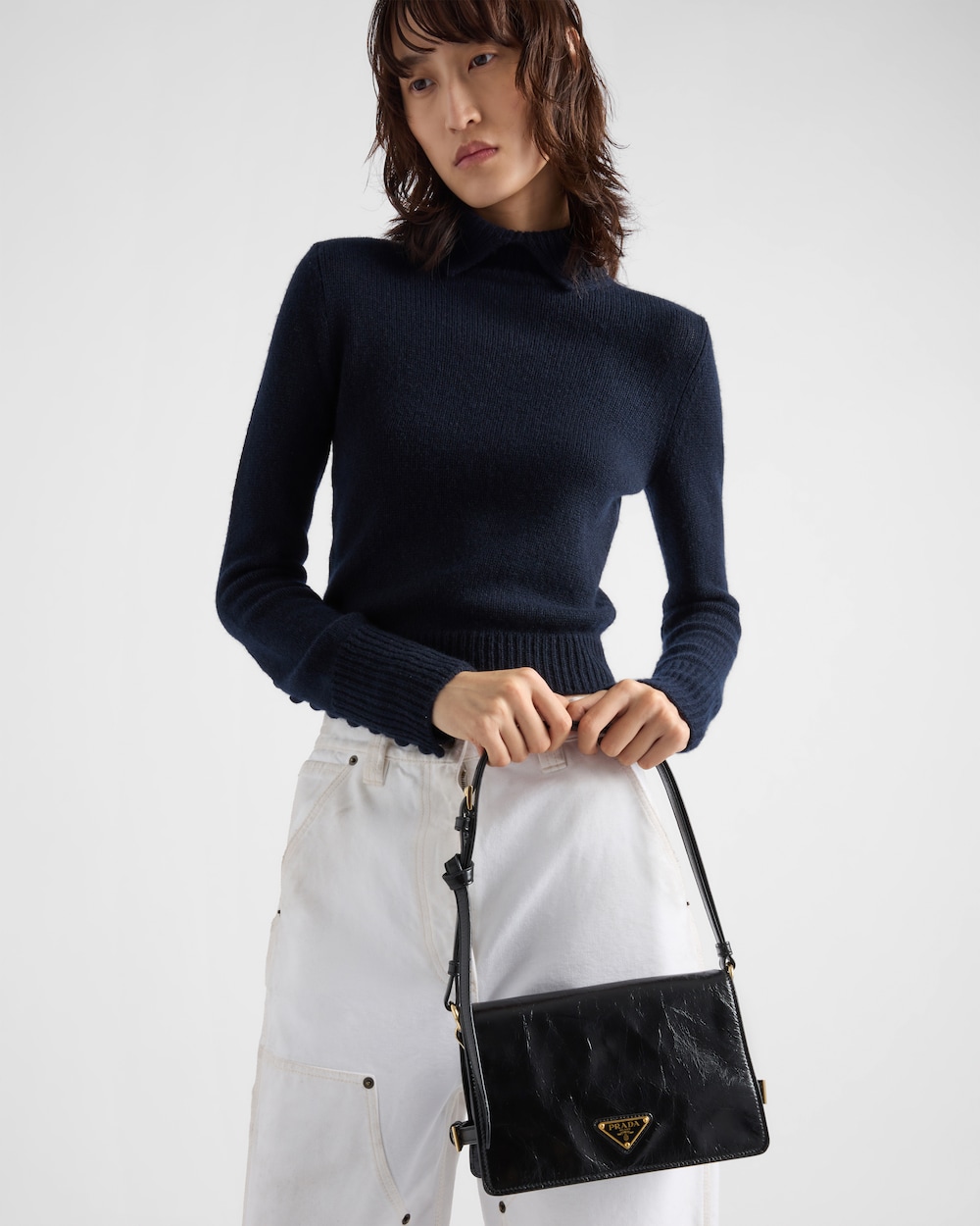 Leather shoulder bag
