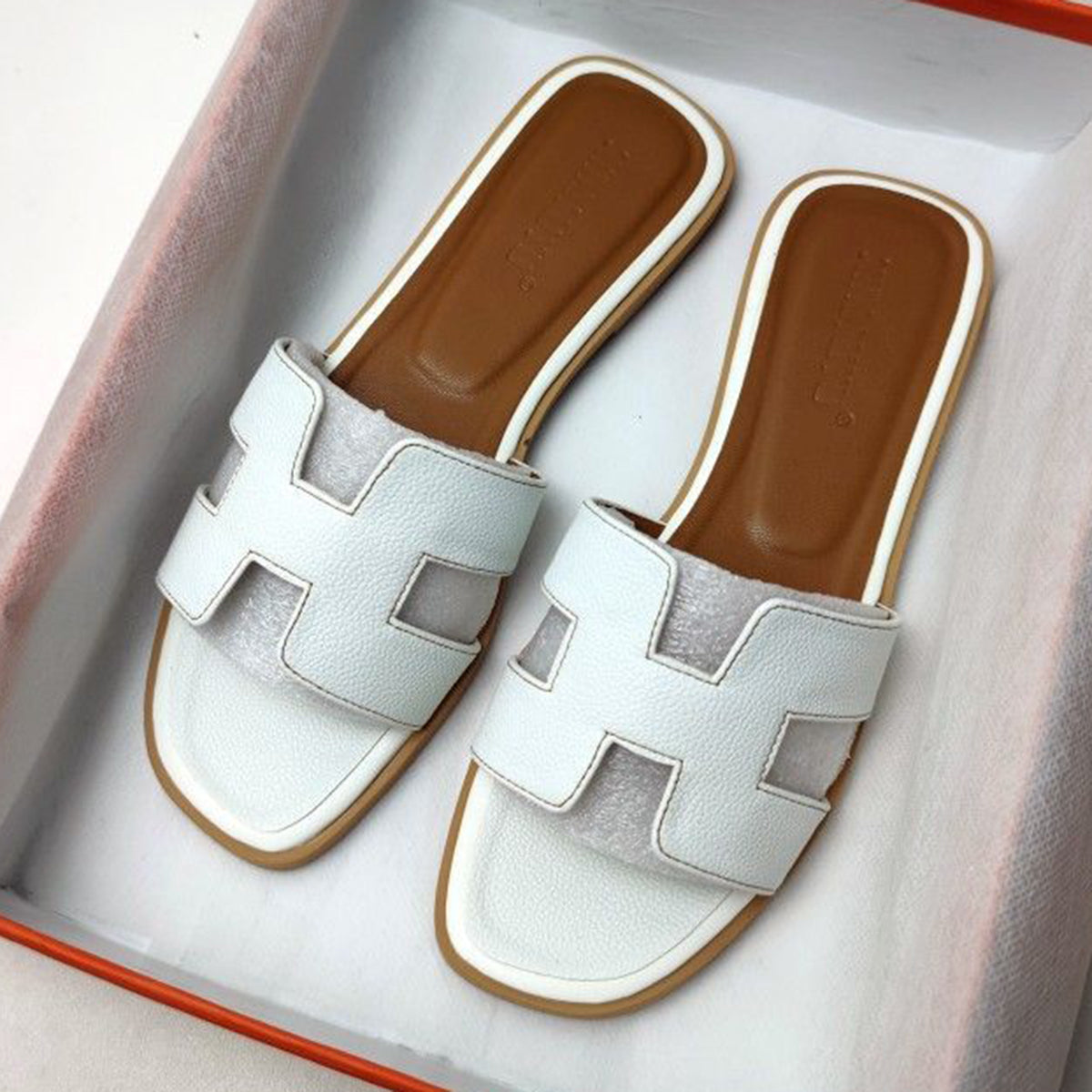 New stylish and minimalist sandals PD10041004
