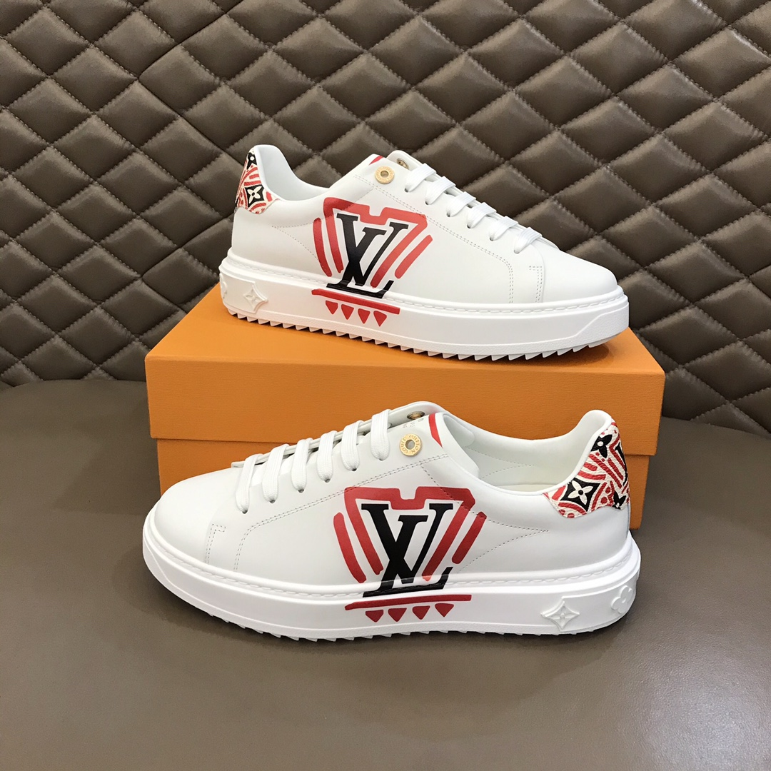 V logo fashion luxury white sneakers